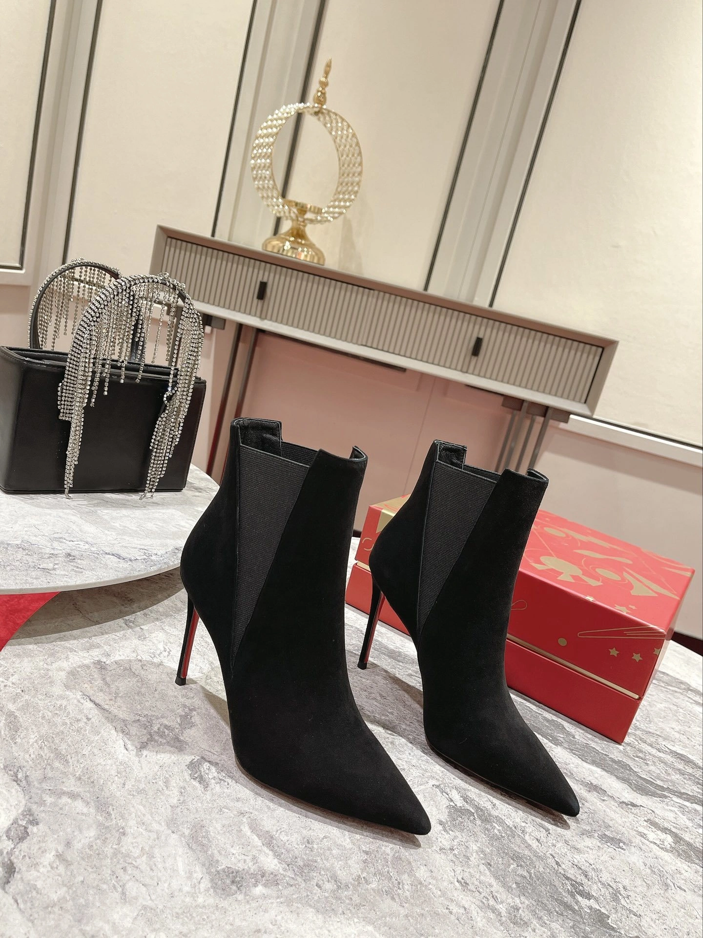 COCO-- 8ou2ou 3221295BK01 calfskin item：E-X362I1103