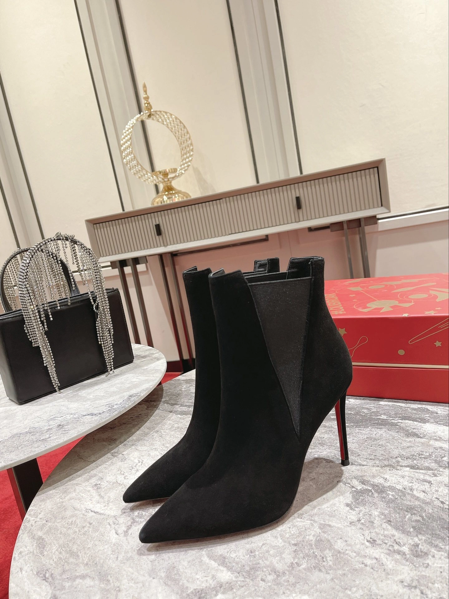 COCO-- 8ou2ou 3221295BK01 calfskin item：E-X362I1103