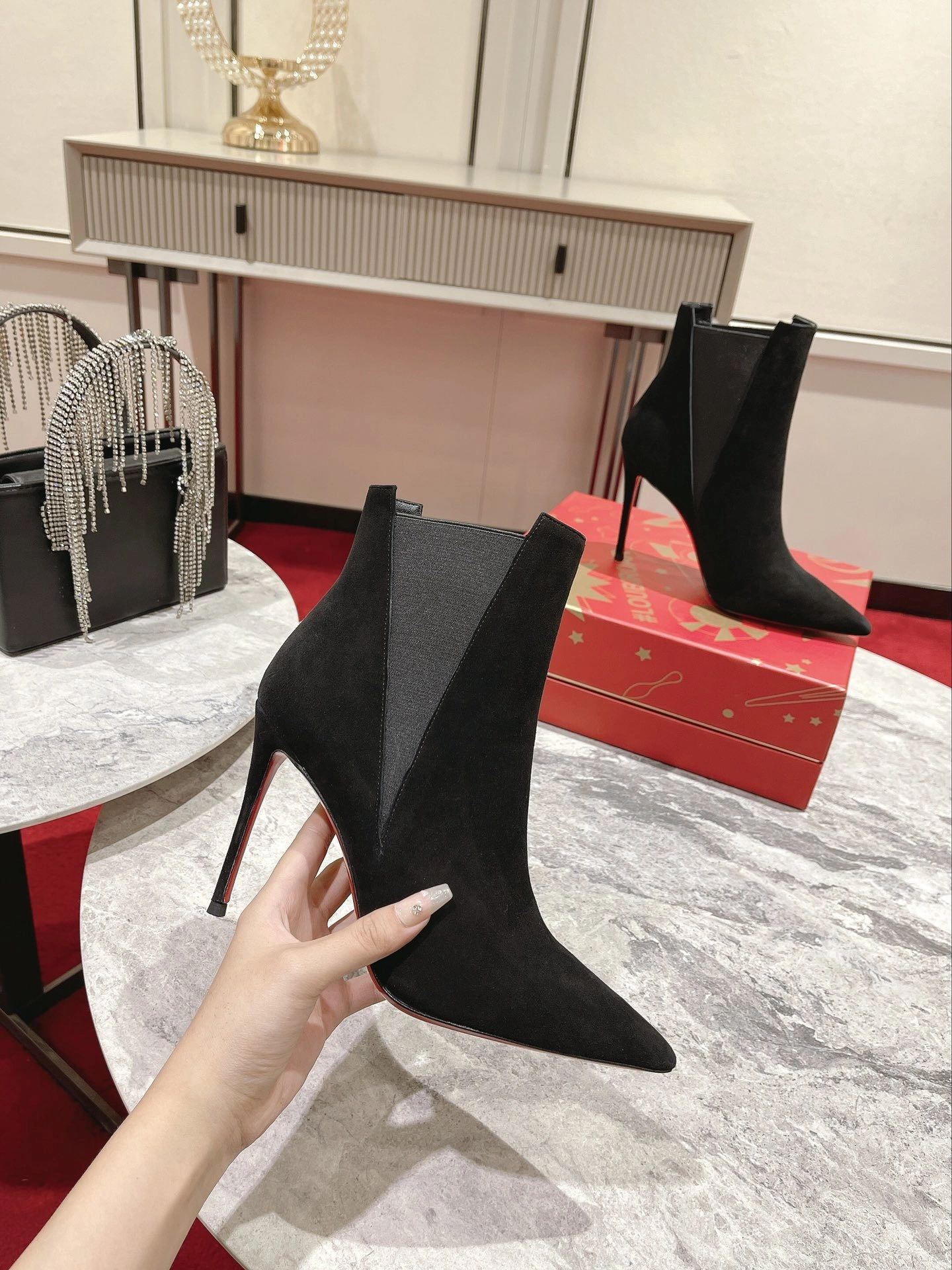 COCO-- 8ou2ou 3221295BK01 calfskin item：E-X362I1103