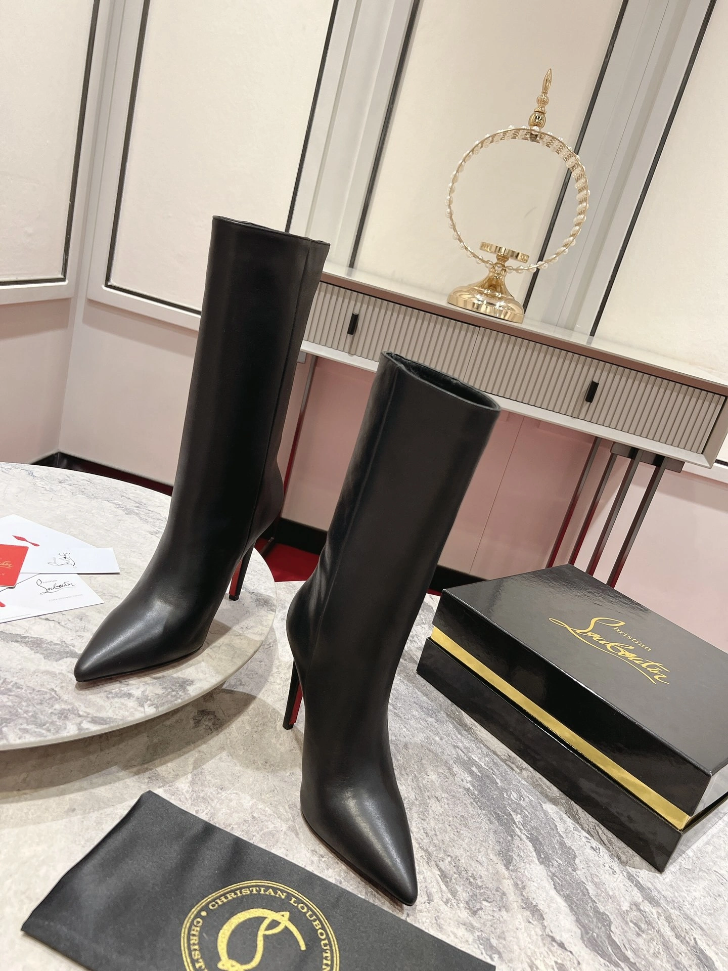 COCO-- 8ou2ou 3230824BK01 calfskin item：E-X362I1100
