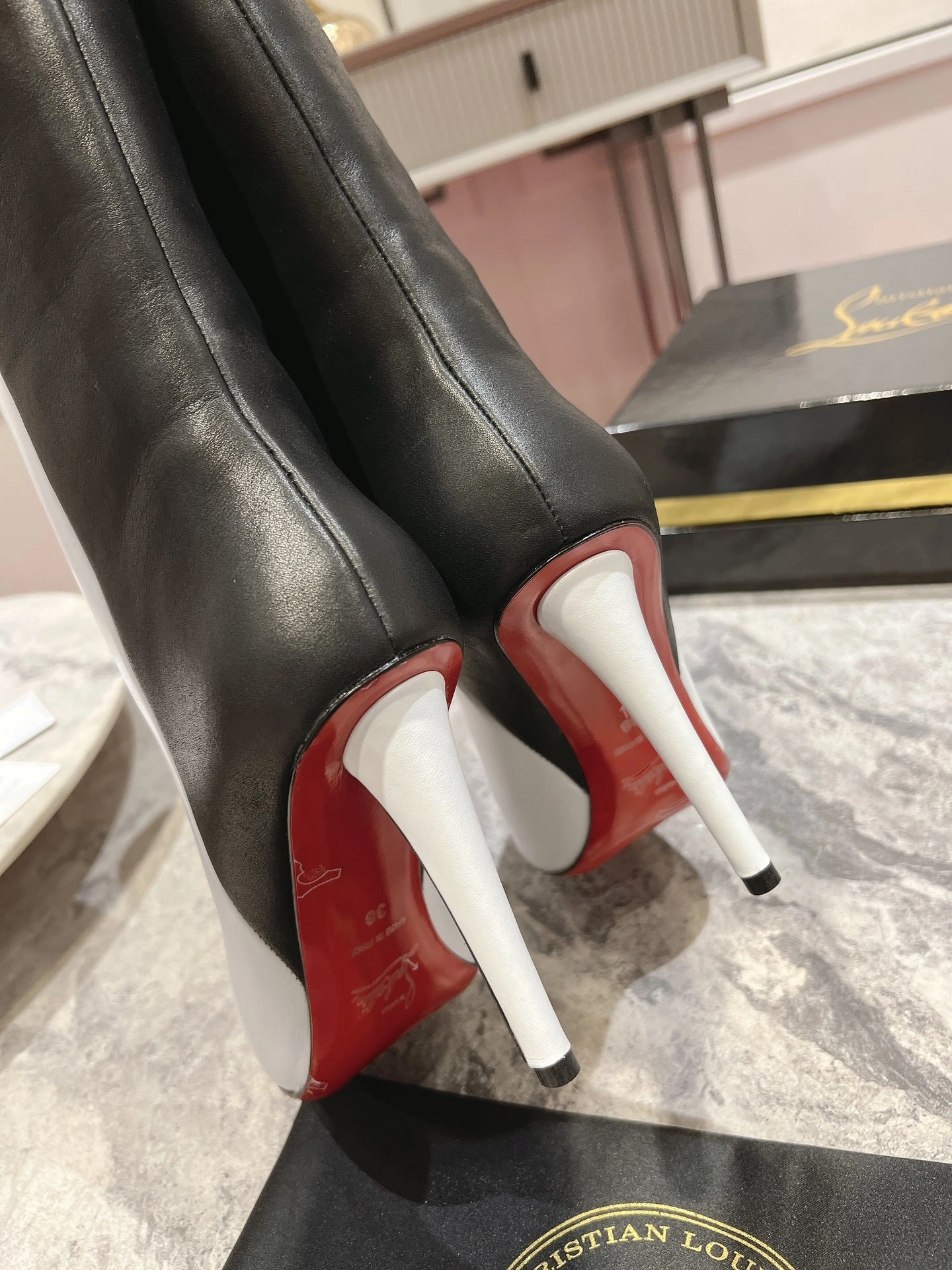 COCO-- 8ou2ou 3230824Q254 calfskin item：E-X362I1101