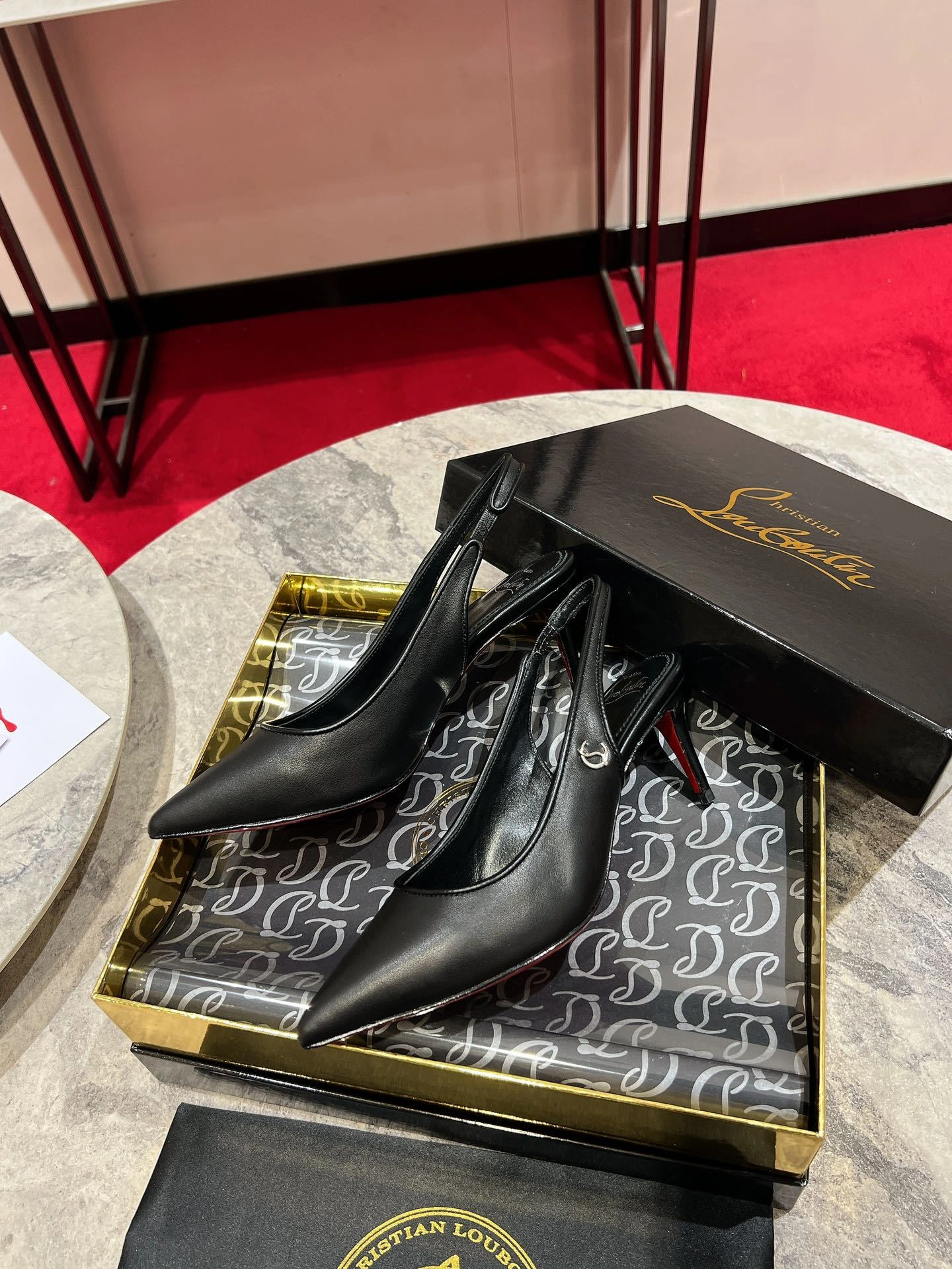 COCO-- 8ou2ou 3240004B439 calfskin item:E-X076H0636