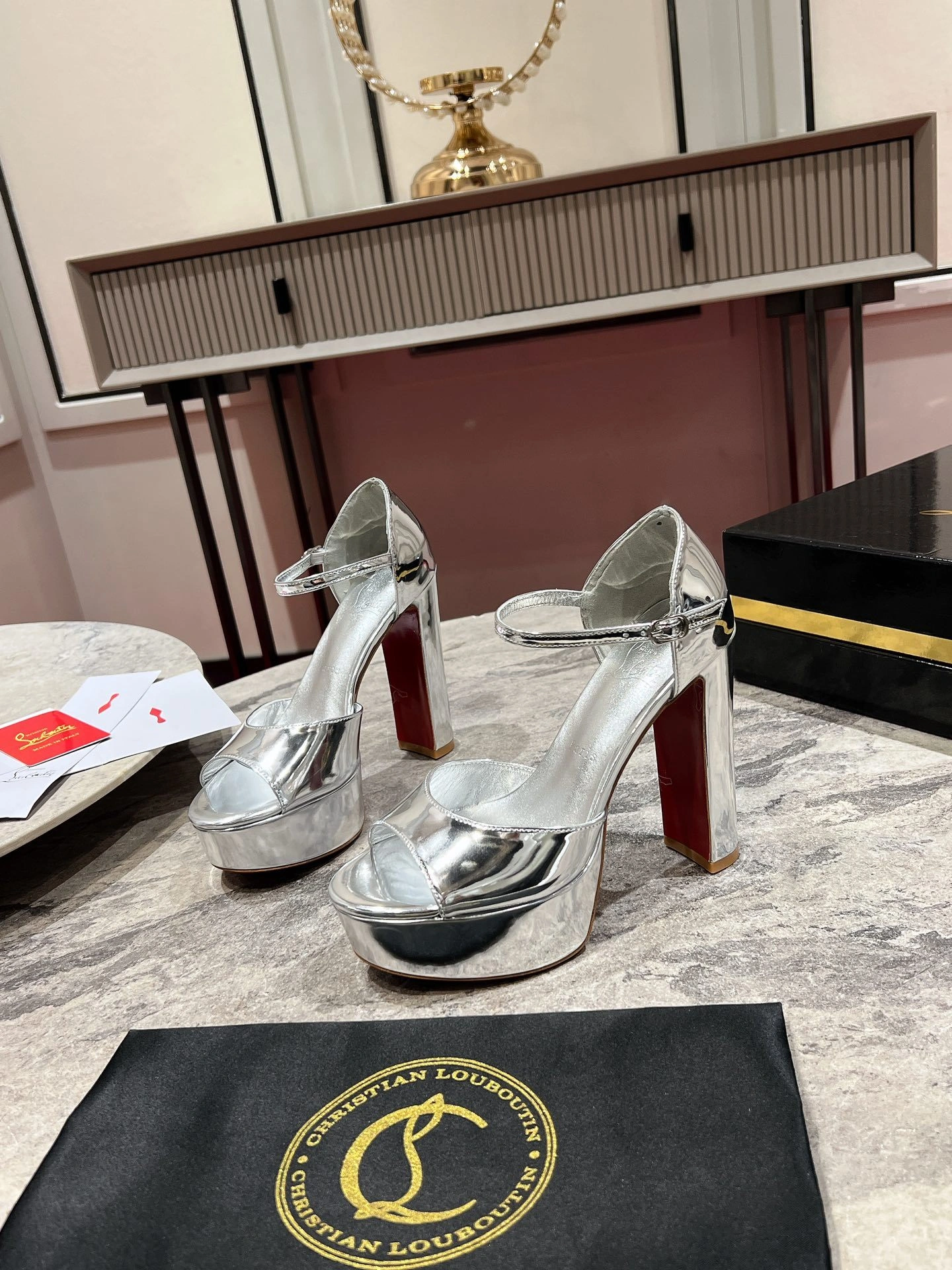 COCO-- 8ou2ou 3240090S211 calfskin item:E-X105J3866