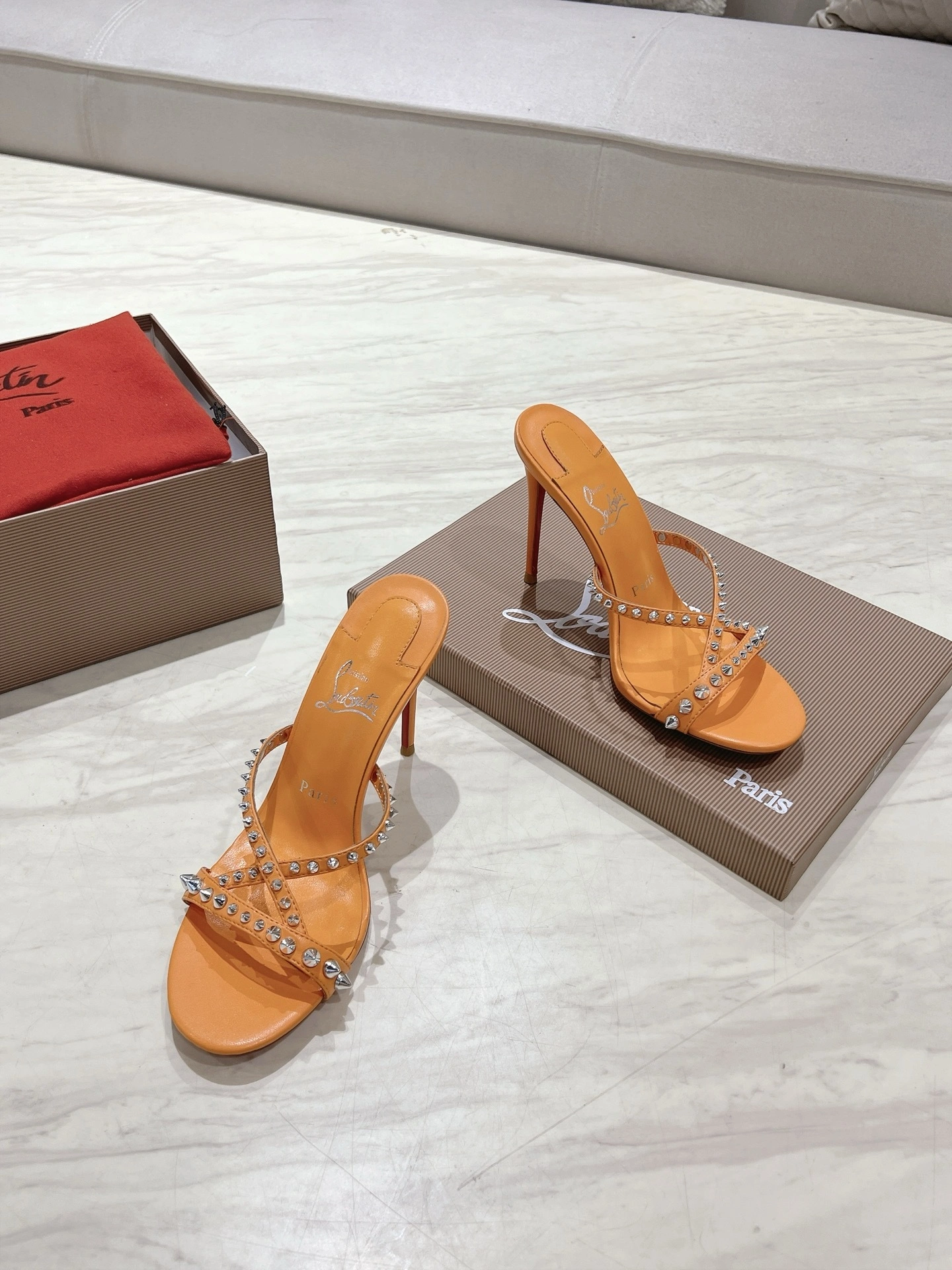 COCO-- 8ou2ou 3240181O349 Heel height：10CM Calfskin sheepskin item:E-X158D4033