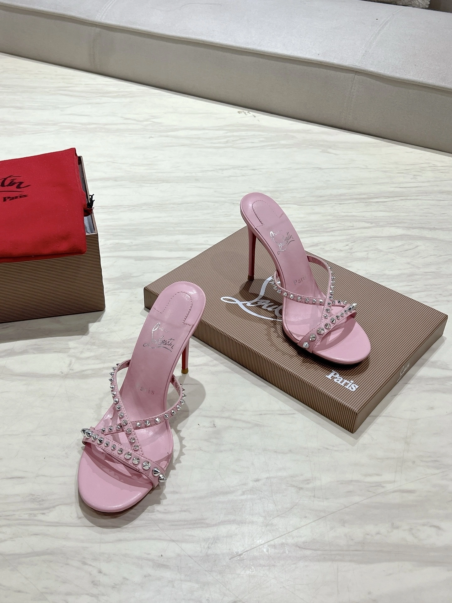 COCO-- 8ou2ou 3240181P934 Heel height：10CM Calfskin sheepskin item:E-X158D4031