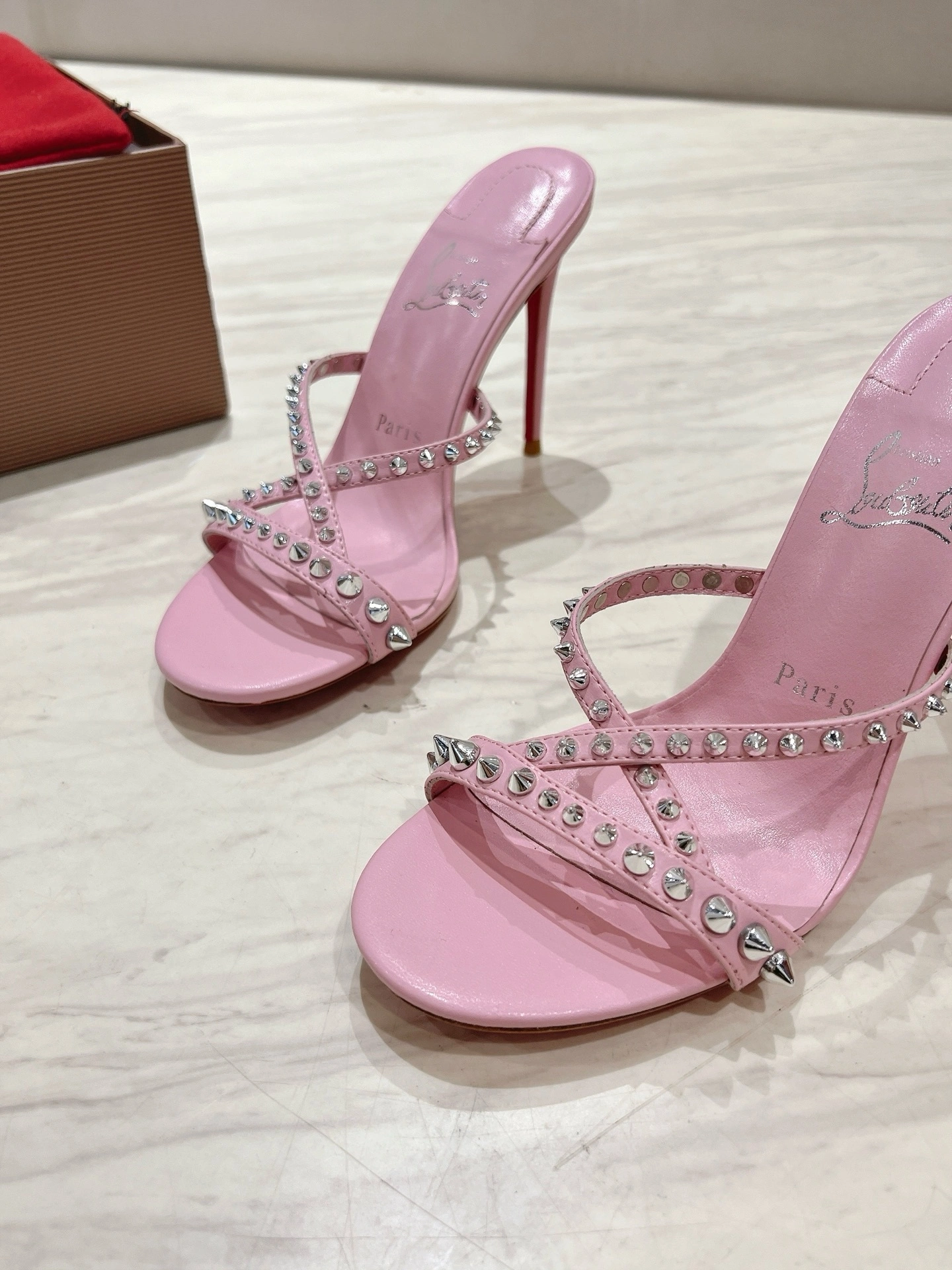 COCO-- 8ou2ou 3240181P934 Heel height：10CM Calfskin sheepskin item:E-X158D4031