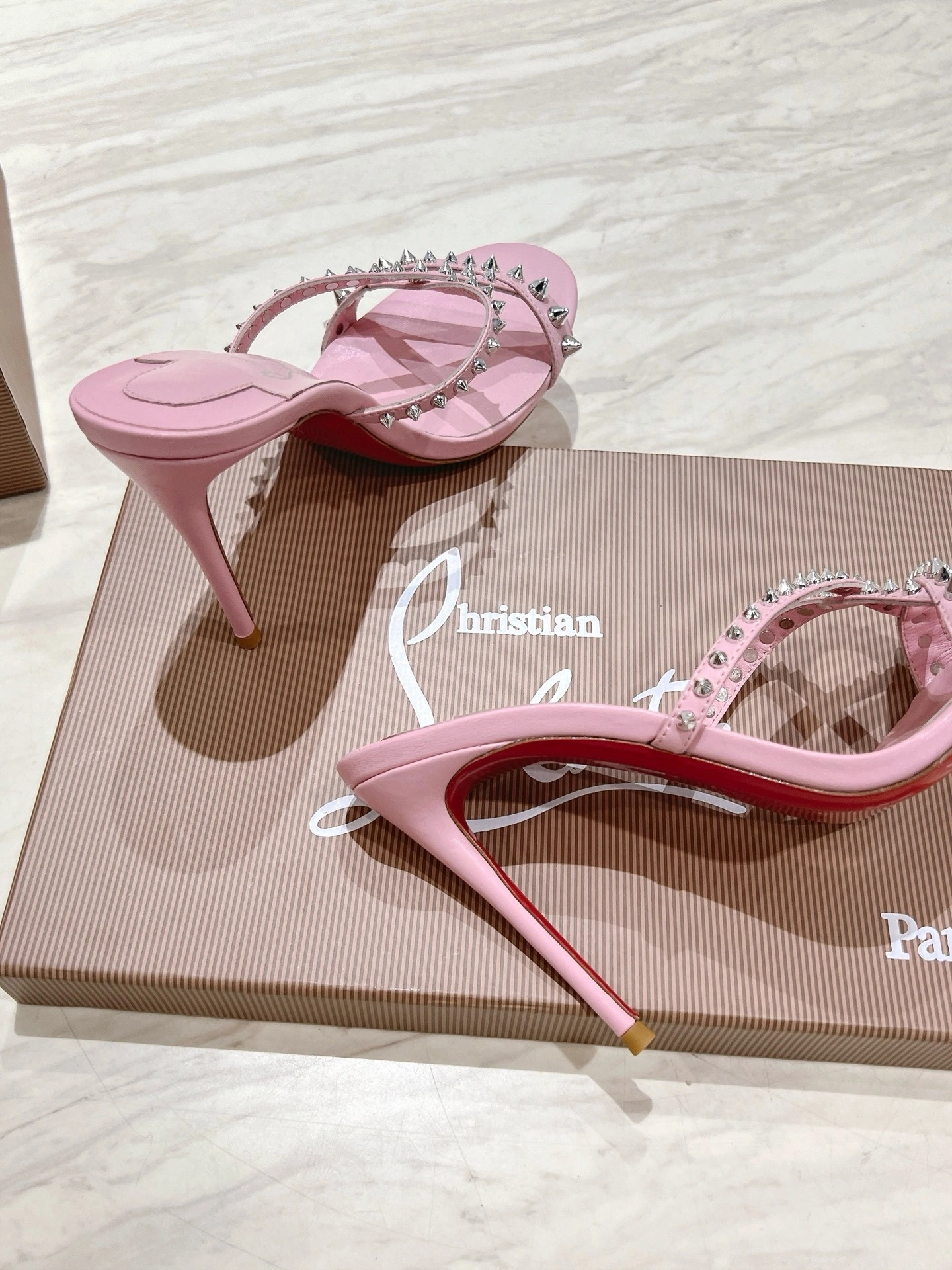 COCO-- 8ou2ou 3240181P934 Heel height：10CM Calfskin sheepskin item:E-X158D4031