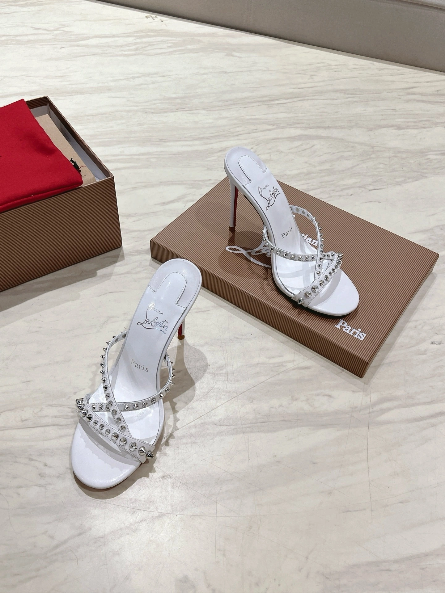 COCO-- 8ou2ou 3240181W302 Heel height：10CM Calfskin sheepskin item:E-X158D4035