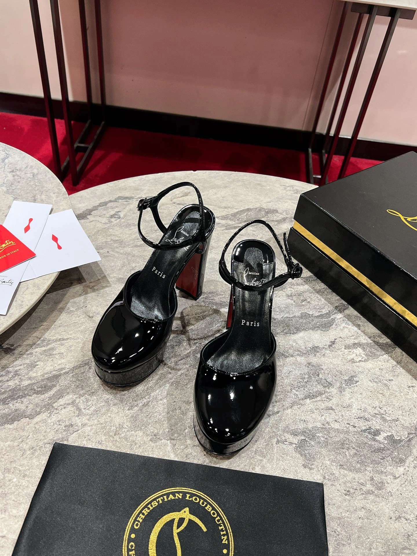 COCO-- 8ou2ou 3240698B439 calfskin item:E-X150J3857