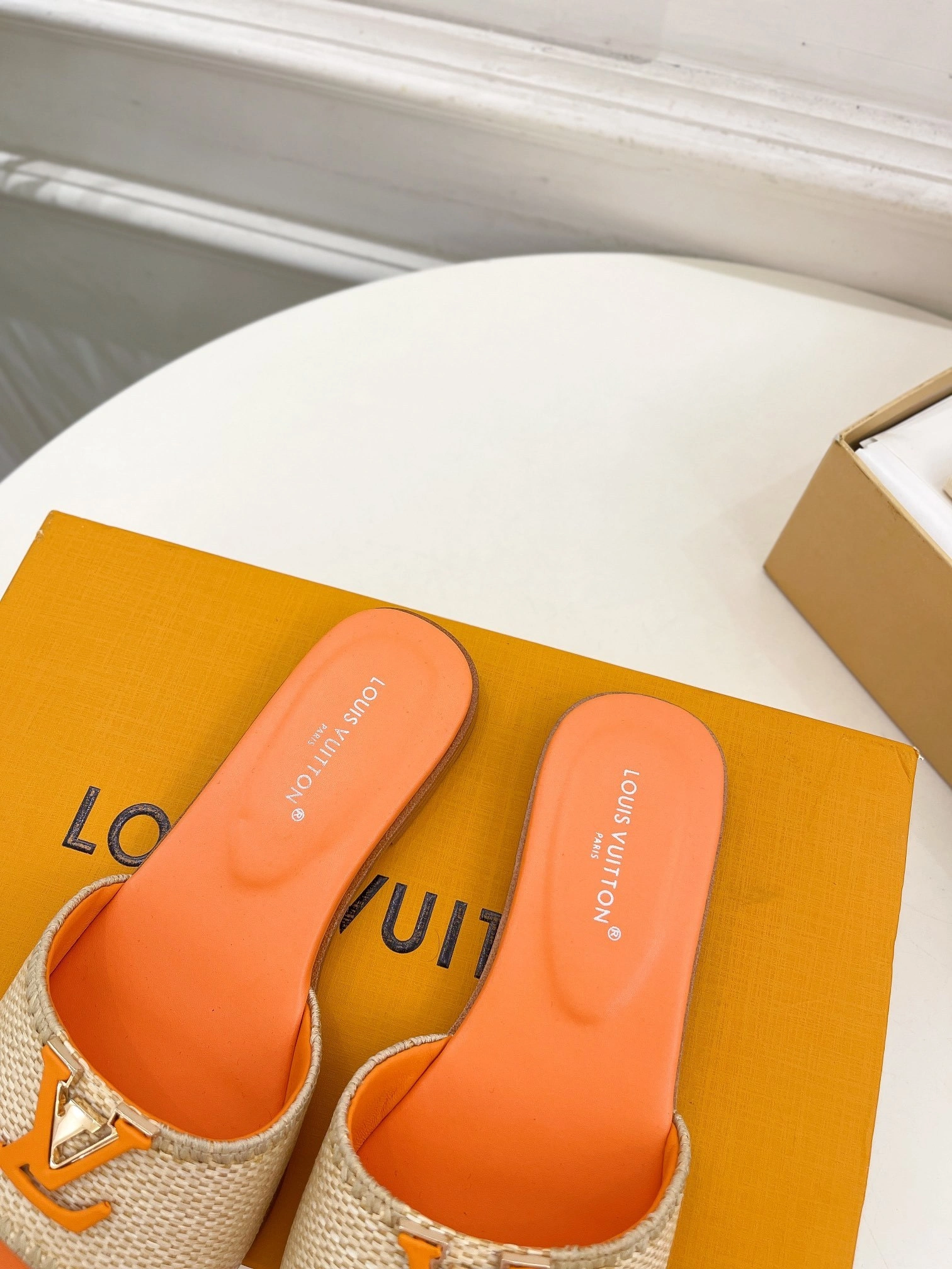 COCO-- 8v 1ACZFH Heel height：1CM sheepskin item:D-X047I0344