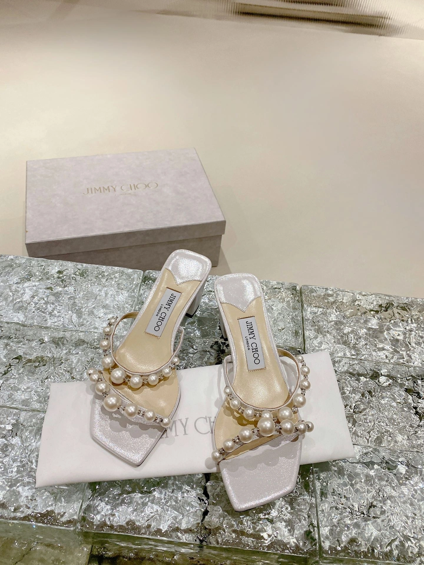 COCO - Amara45 item:B-X158G2947