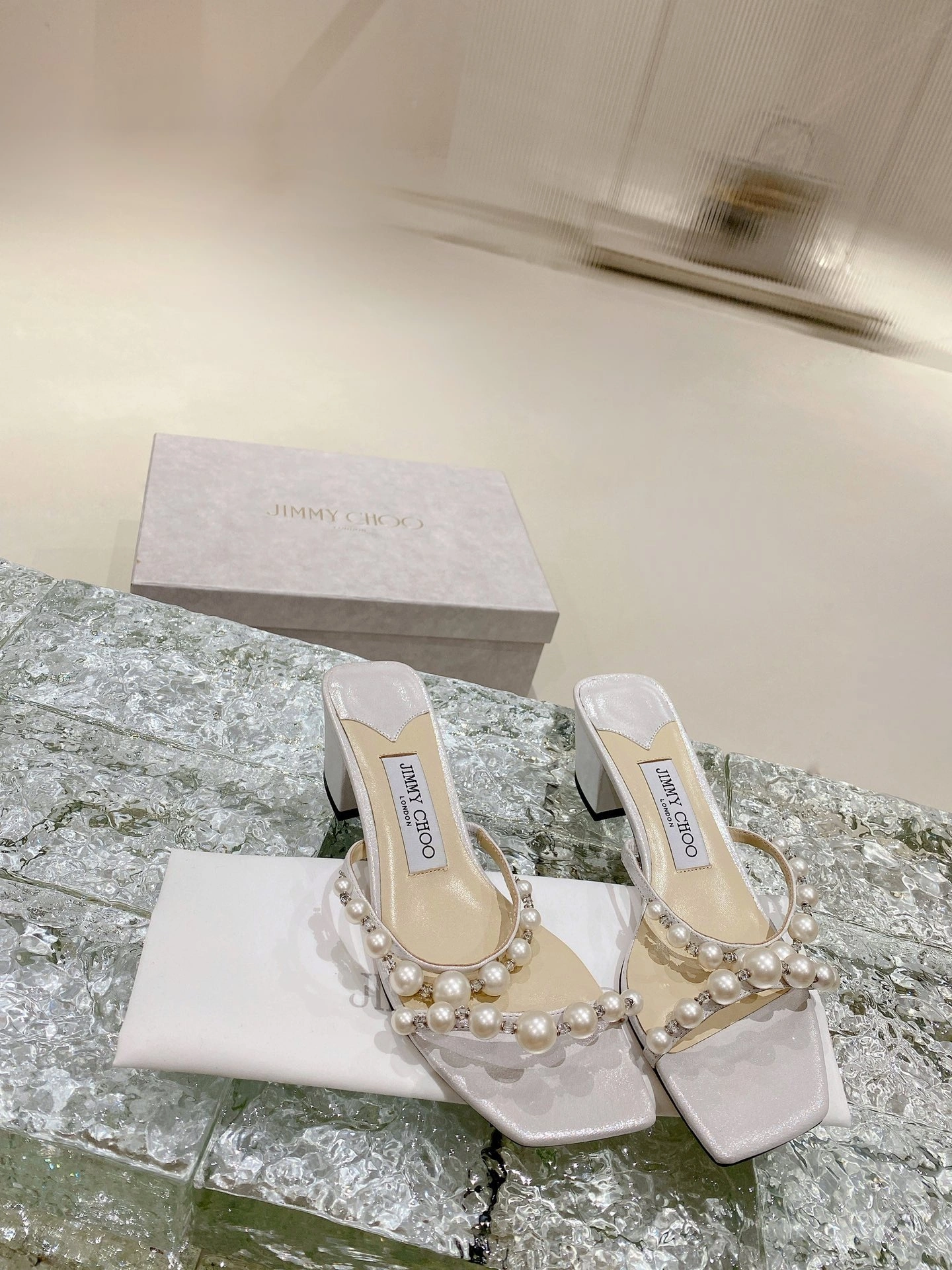 COCO - Amara45 item:B-X158G2947