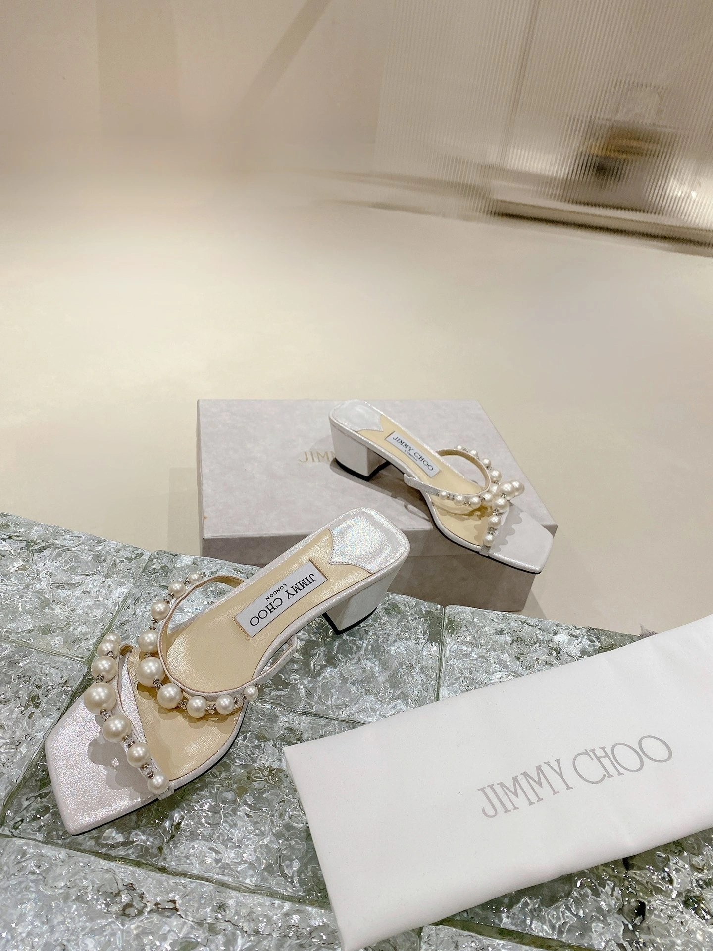COCO - Amara45 item:B-X158G2947