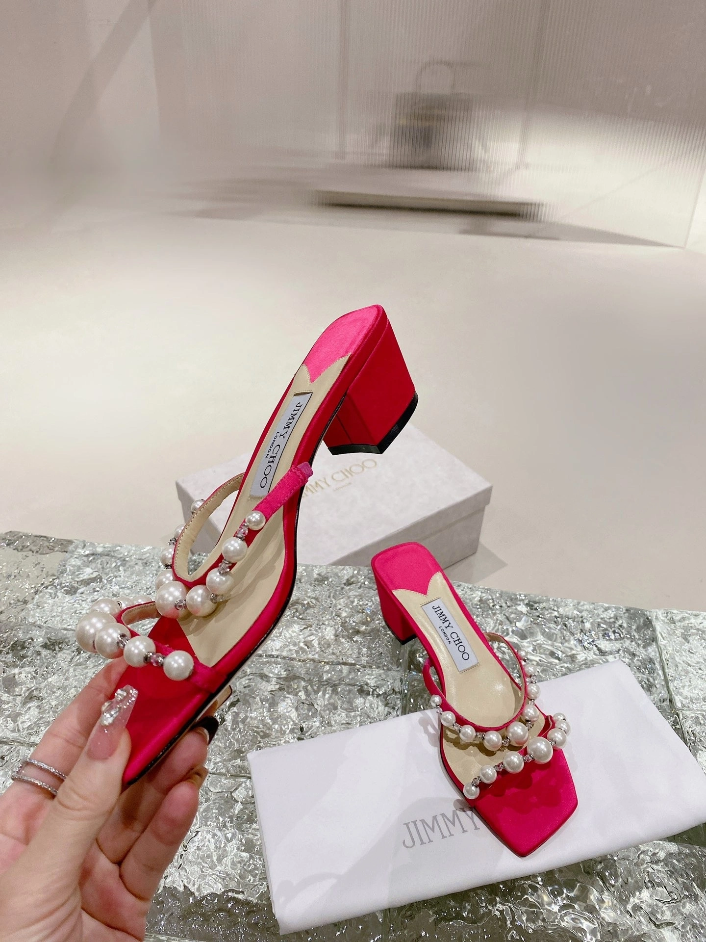 COCO - Amara45 item:B-X158G2986