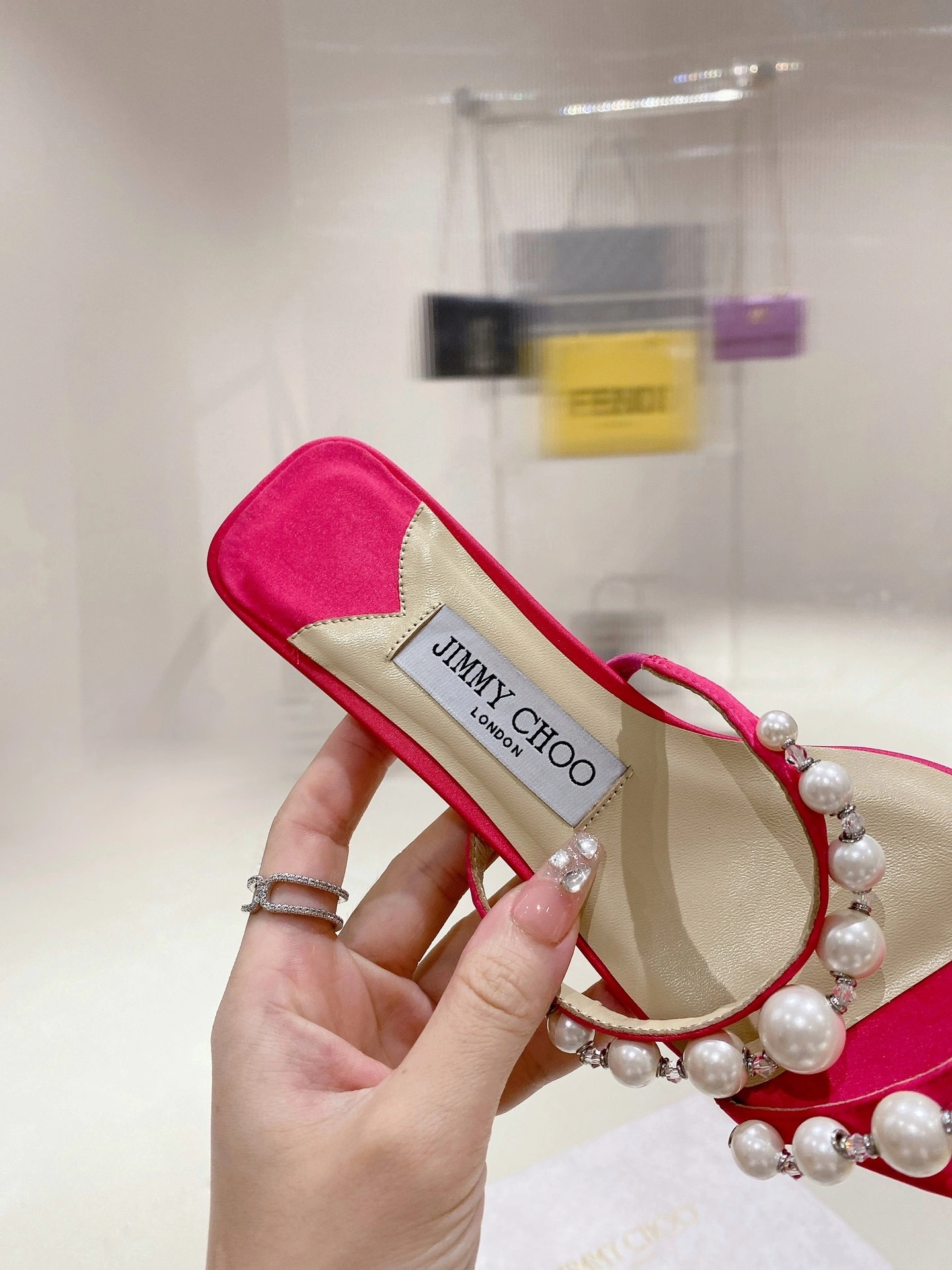 COCO - Amara45 item:B-X158G2986