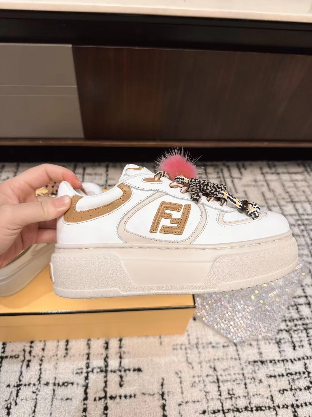 COCO-- F594i 8E8721AY9NF1TO4 match Thick soles：5CM cowhide item:E-X002I0810