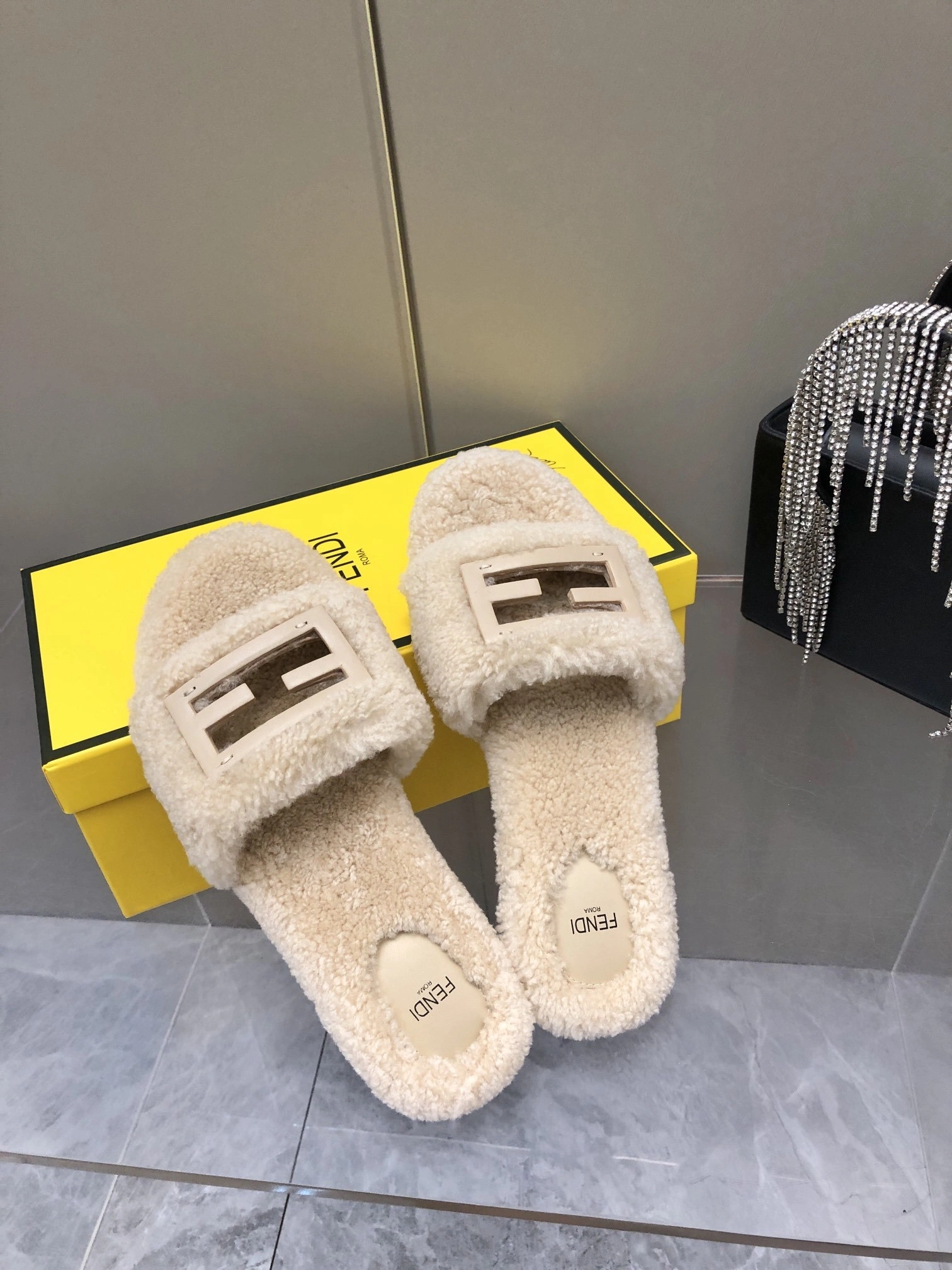 COCO-- F594i 8R8136AOMKF11W3 wool item:E-X187A1008