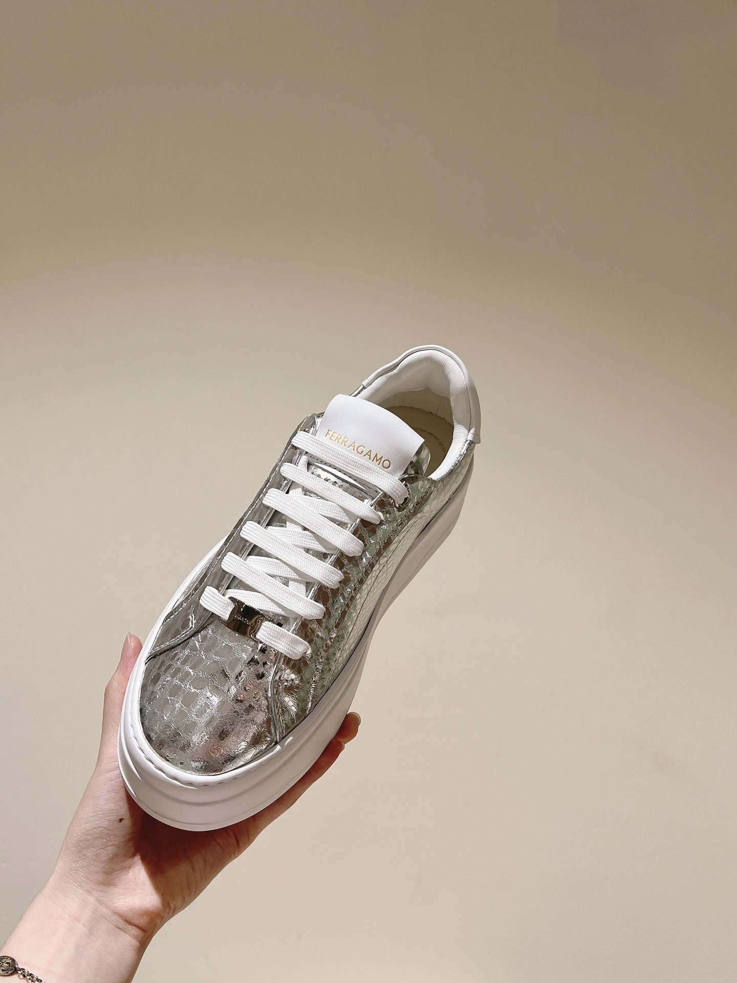 COCO-- F5rr1617o 030573 769354 cowhide item:E-X362I0321