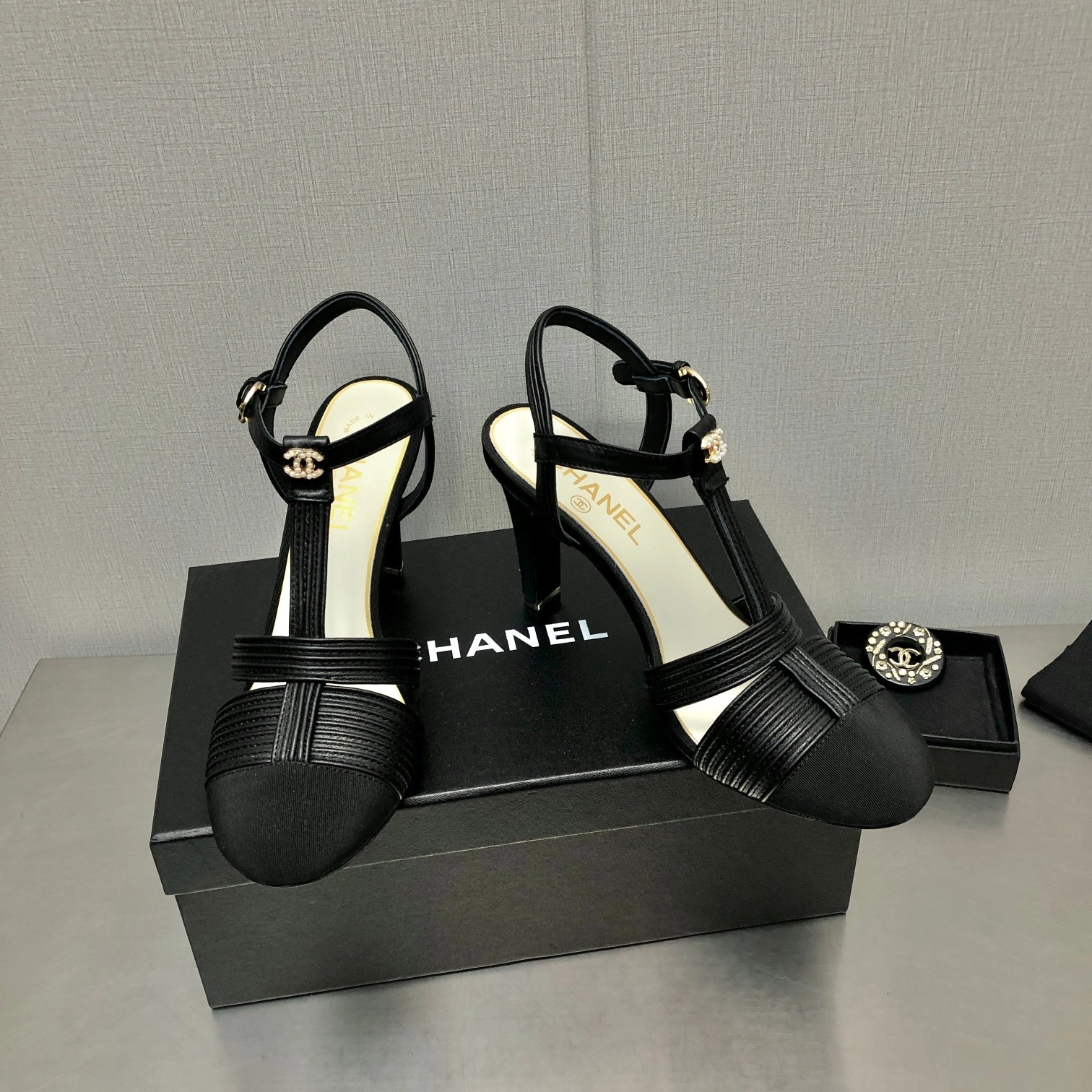 COCO-- G39016 Y56443 94305 8cm Heel height item: C-X002C1507