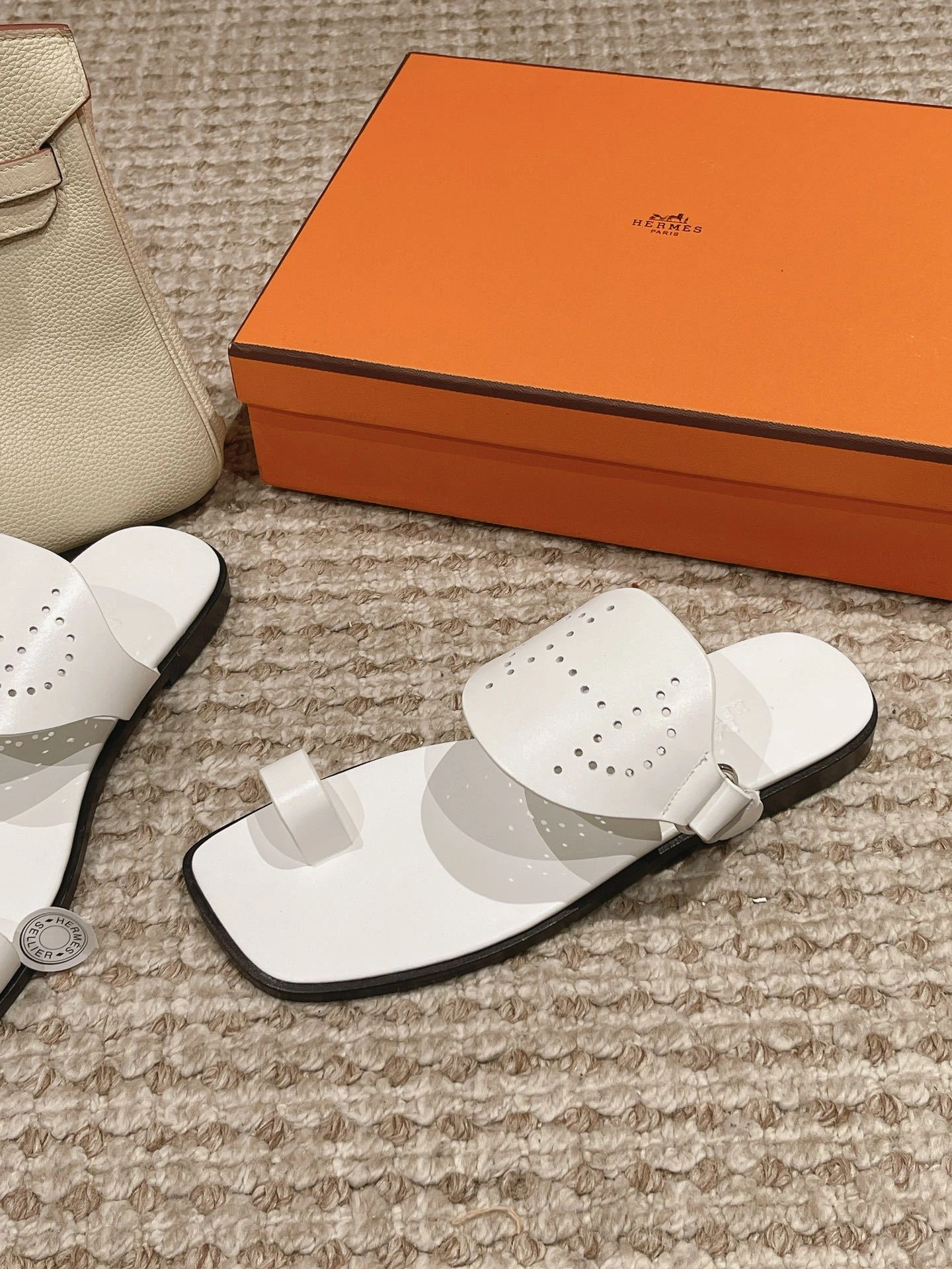 COCO-- H232052Z 90 item:D-X062M2812