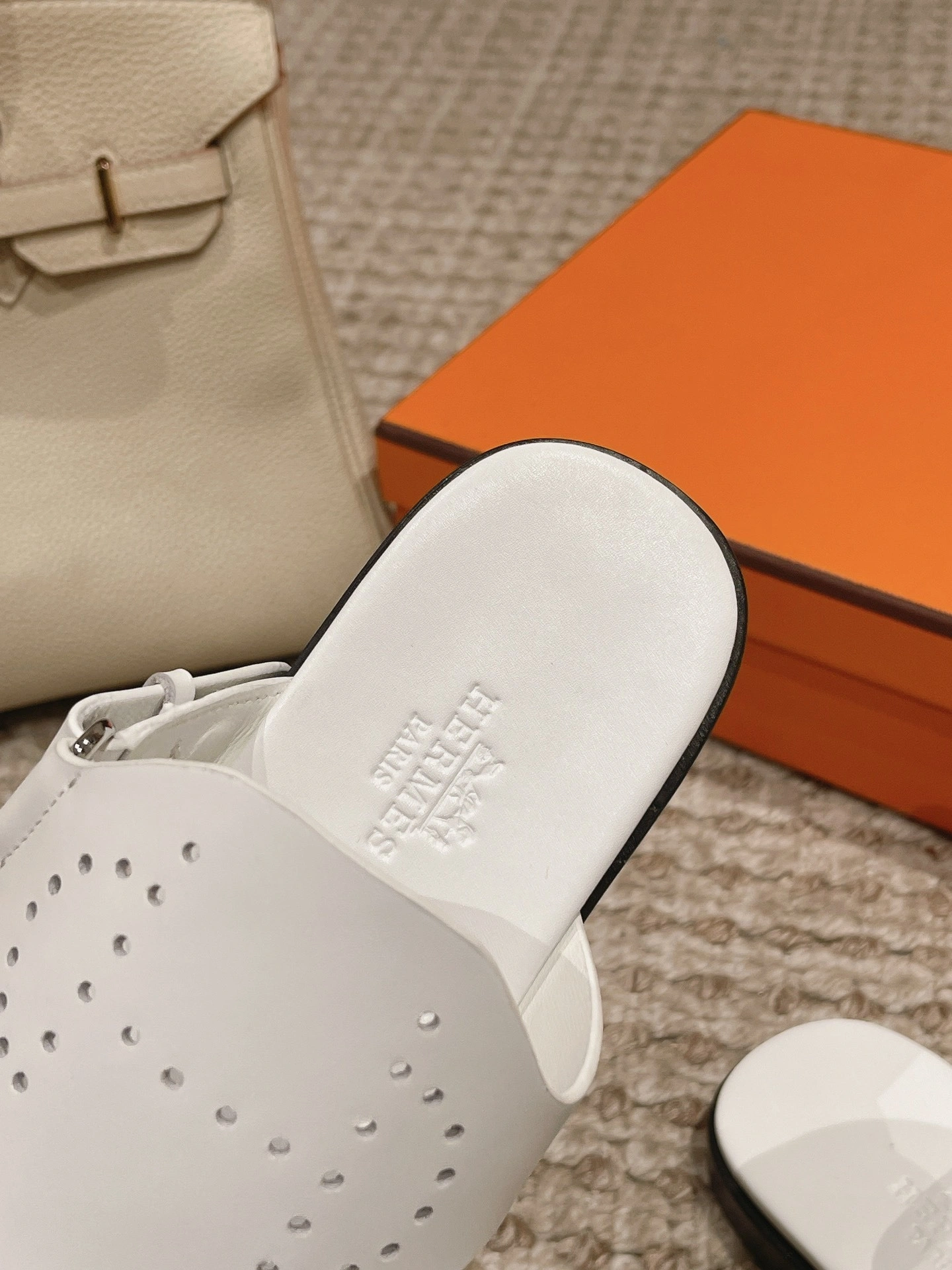 COCO-- H232052Z 90 item:D-X062M2812