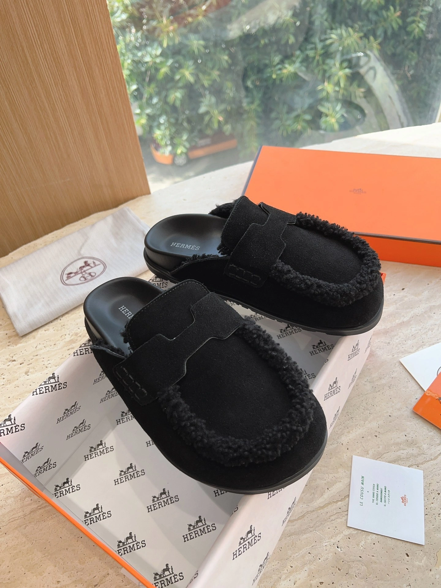 COCO-- H232140Z 023 item:C-X032H1646Y