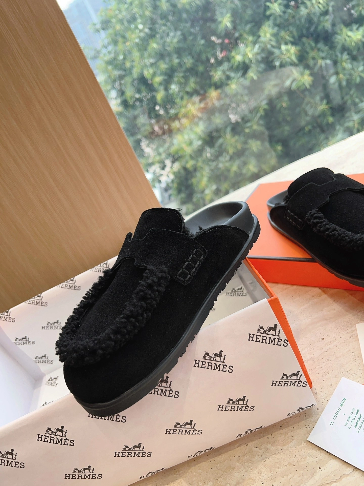 COCO-- H232140Z 023 item:C-X032H1646Y