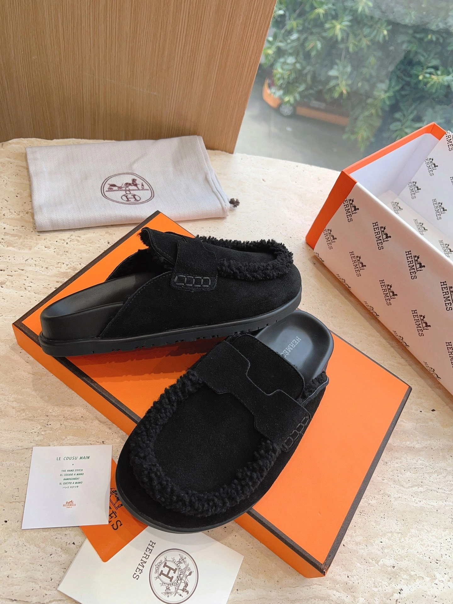 COCO-- H232140Z 023 item:C-X032H1646Y