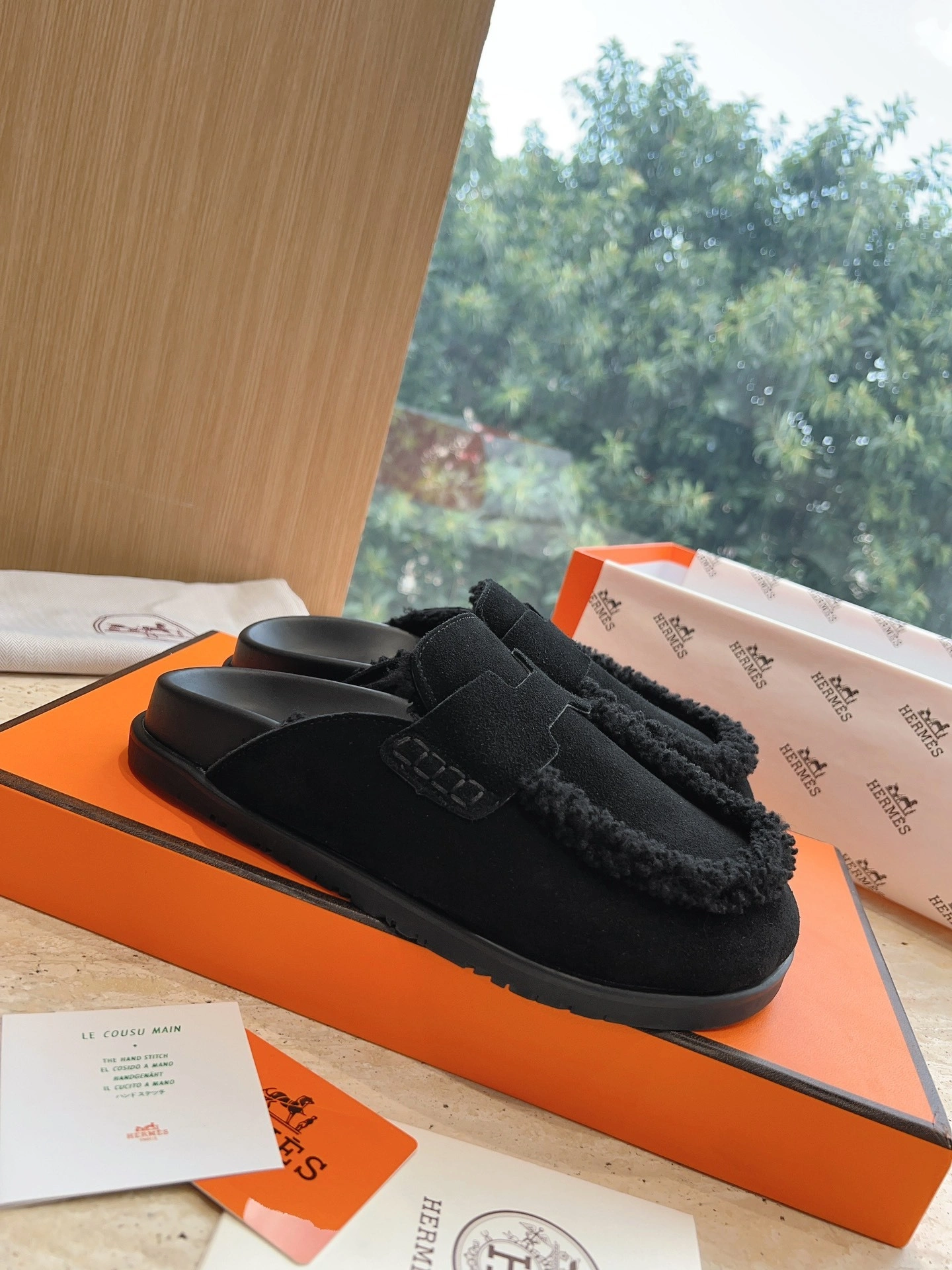 COCO-- H232140Z 023 item:C-X032H1646Y