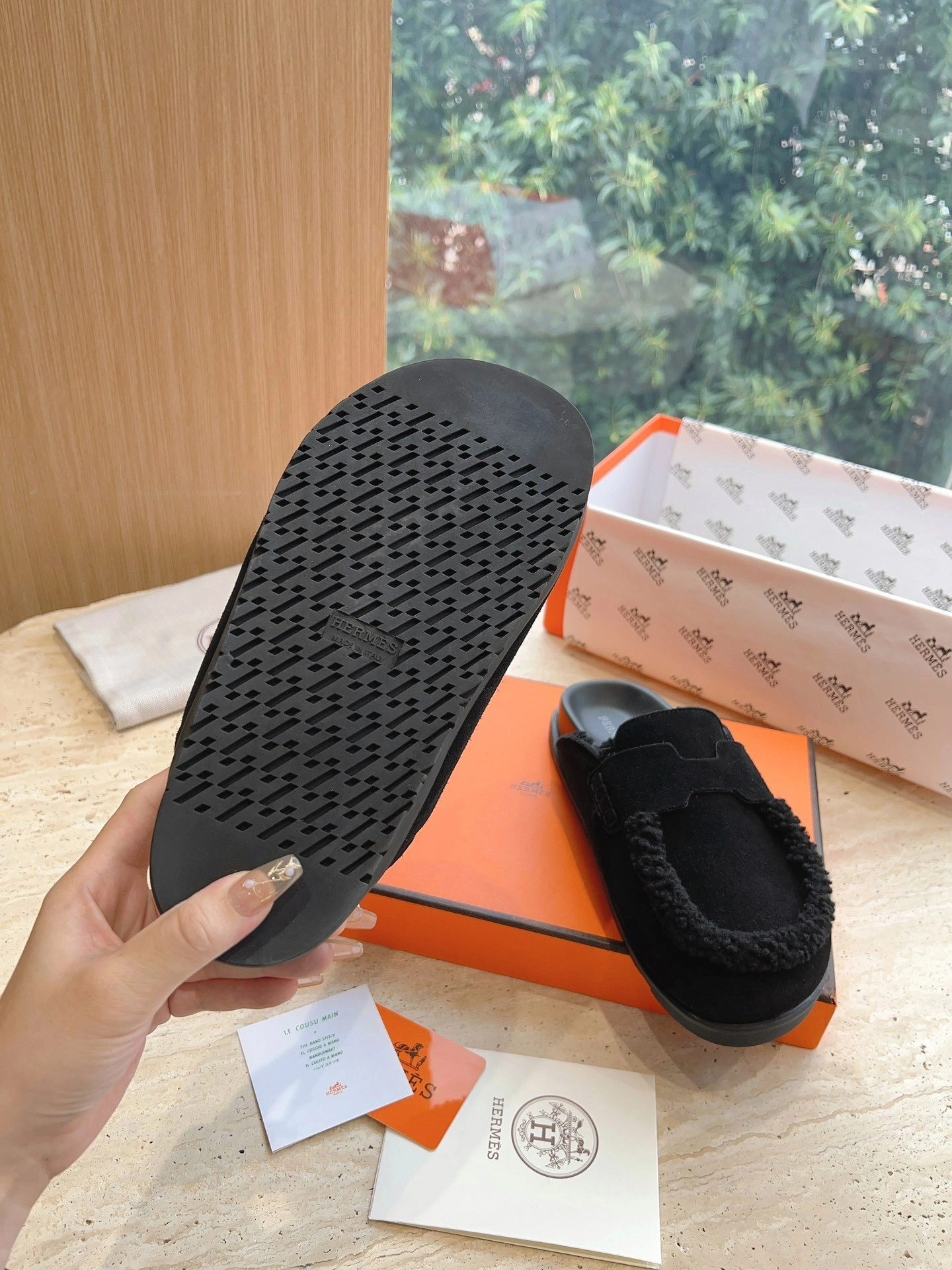 COCO-- H232140Z 023 item:C-X032H1646Y