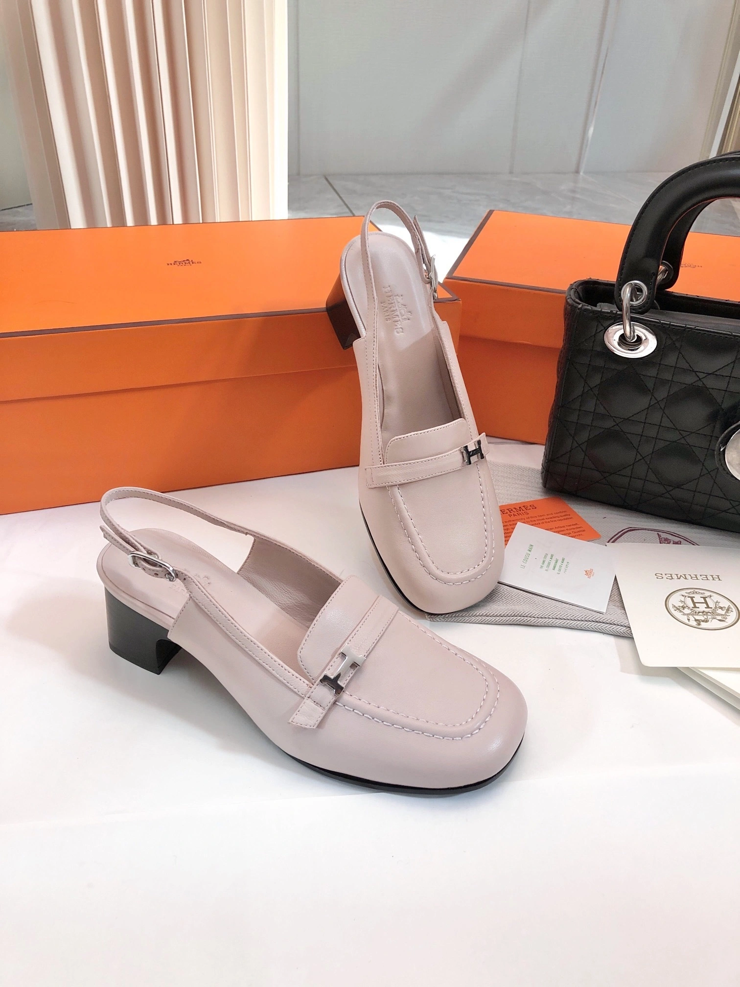 COCO-- H241046Z 27370 item:D-X02A1146
