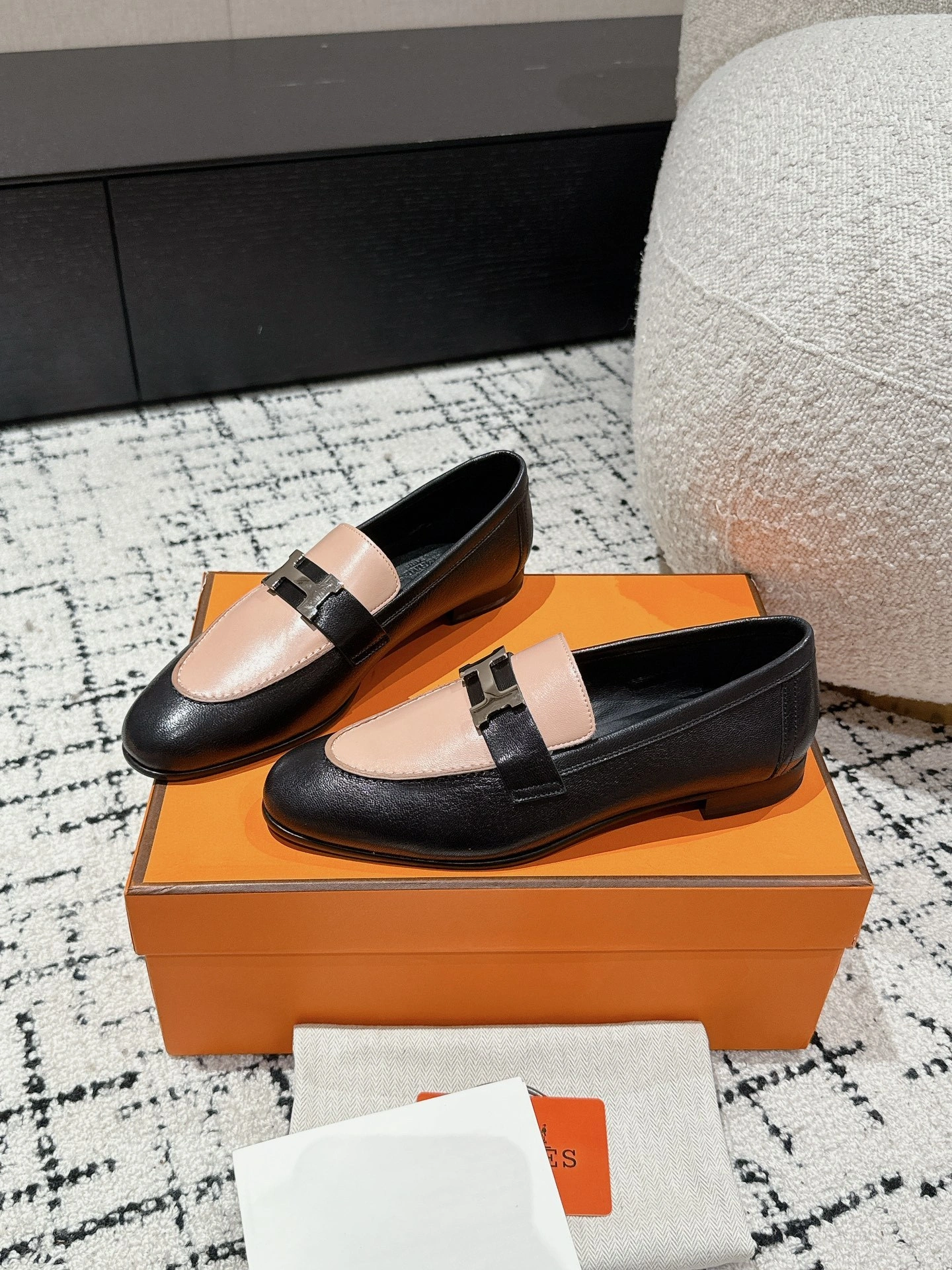 COCO-- H5r75s H172108Z 06 sheepskin item:E-X158C2111