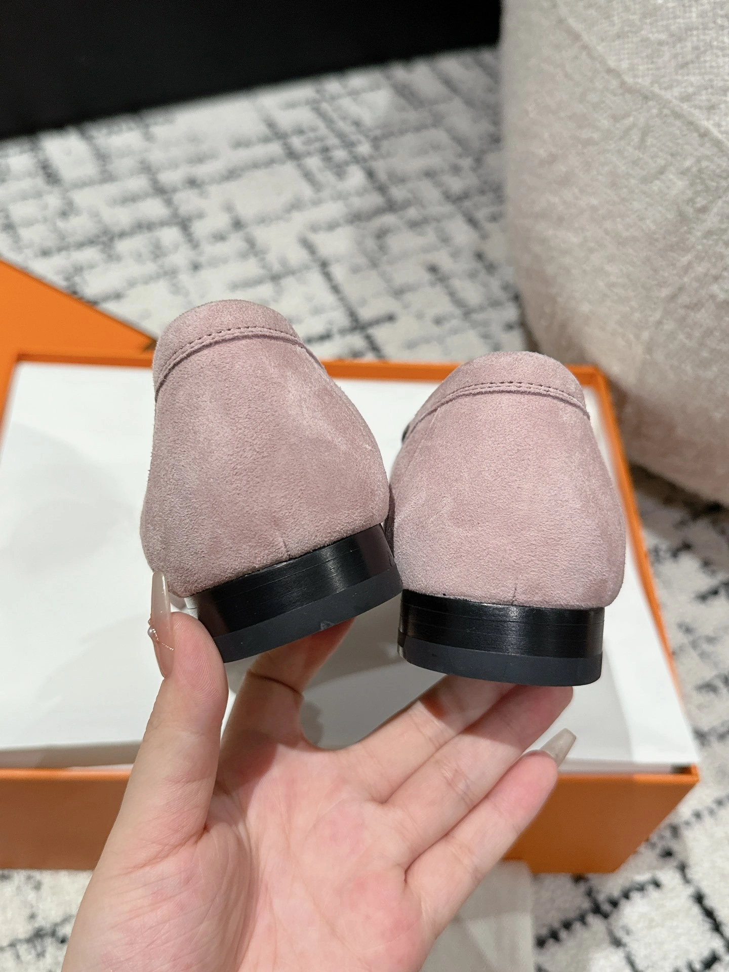 COCO-- H5r75s H172109Z 27 sheepskin item:E-X158C2105