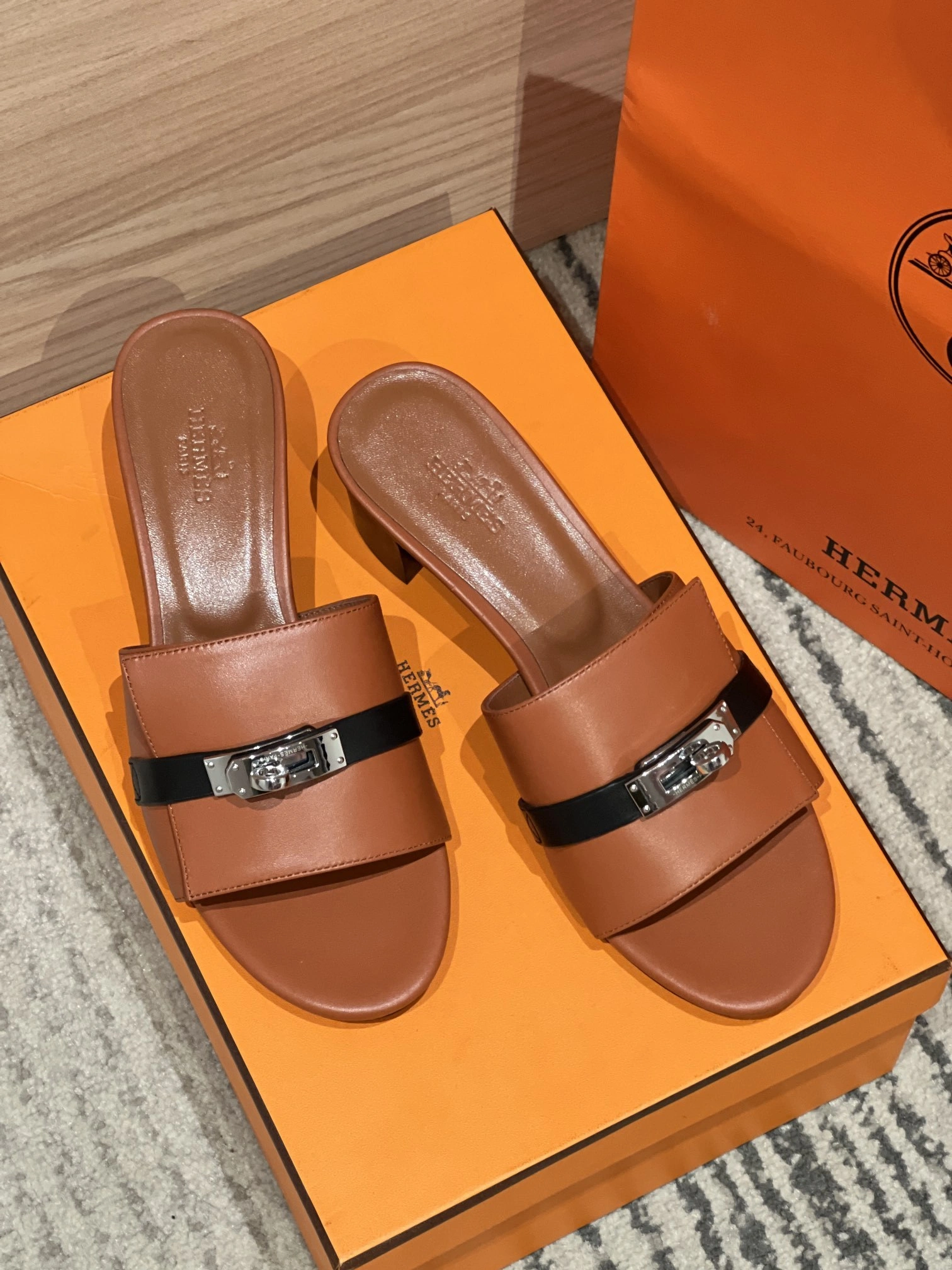 COCO-- H5r75s H231063Z 20 Giulia kelly cowhide Heel height：5CM item:E-X230F2623