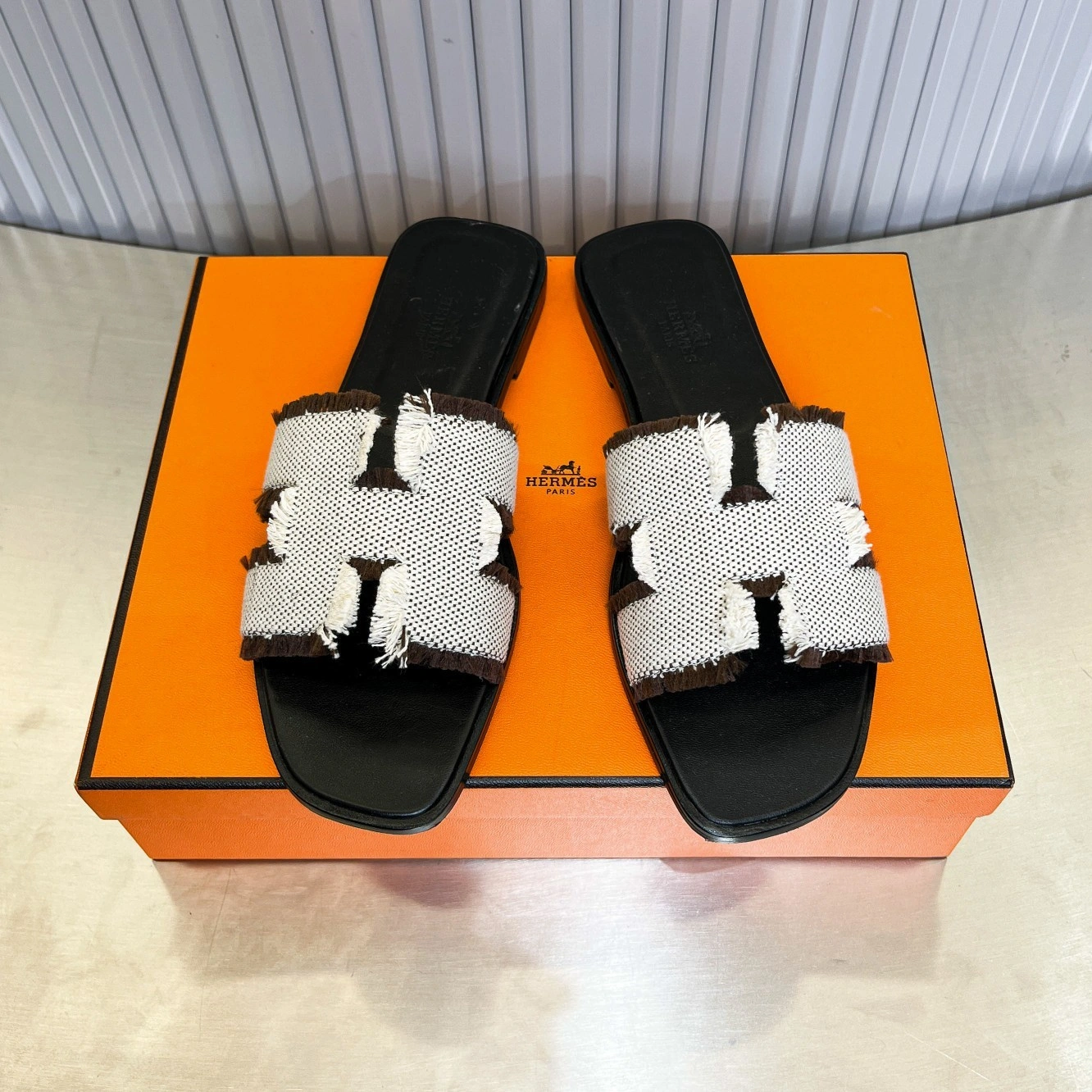 COCO-- H5r75s H231095Z PN sheepskin item:E-X194F2602