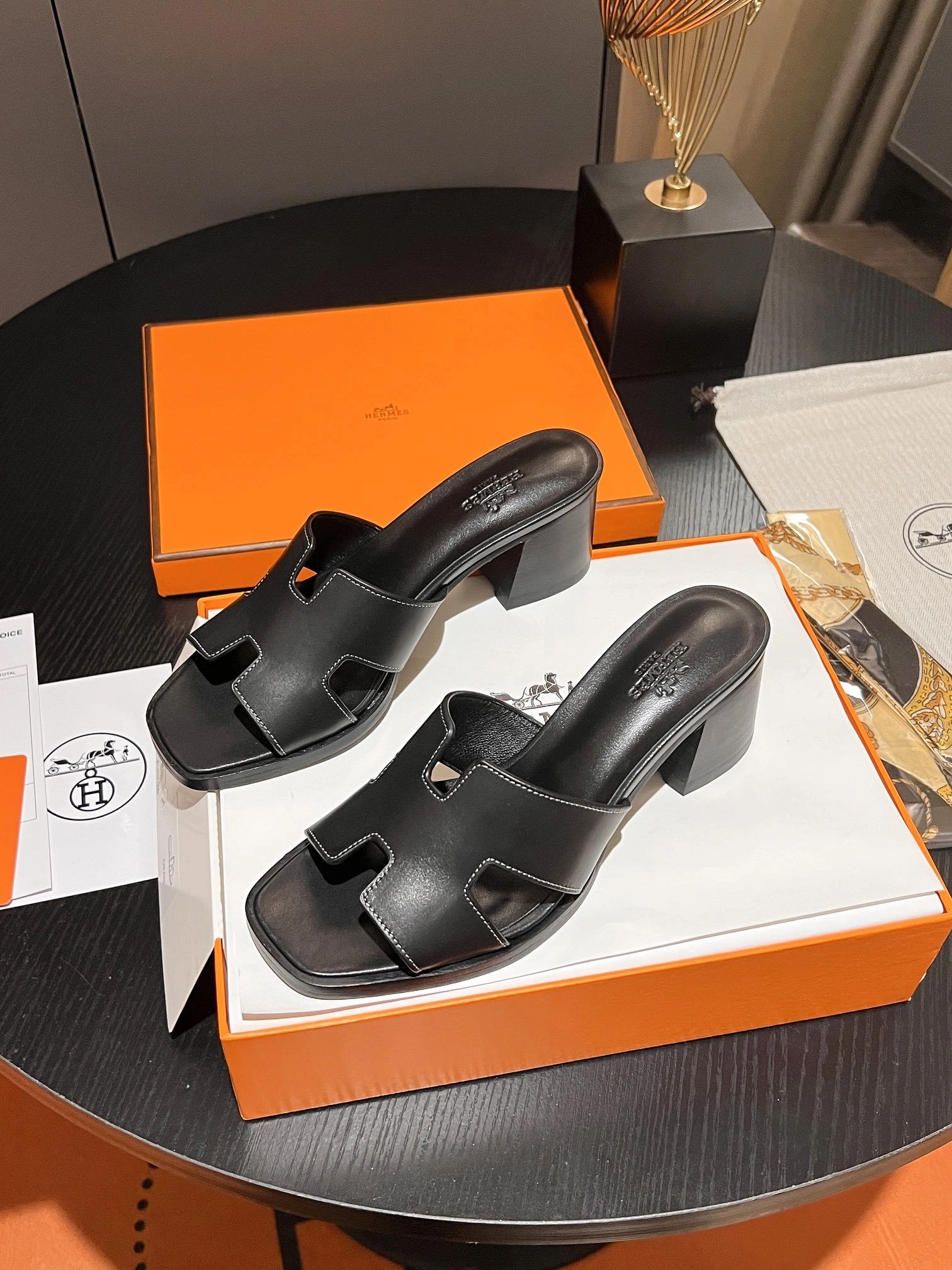 COCO-- H5r75s H232089Z 02350 Heel height：6CM cowhide sheepskin item:E-X302C2117