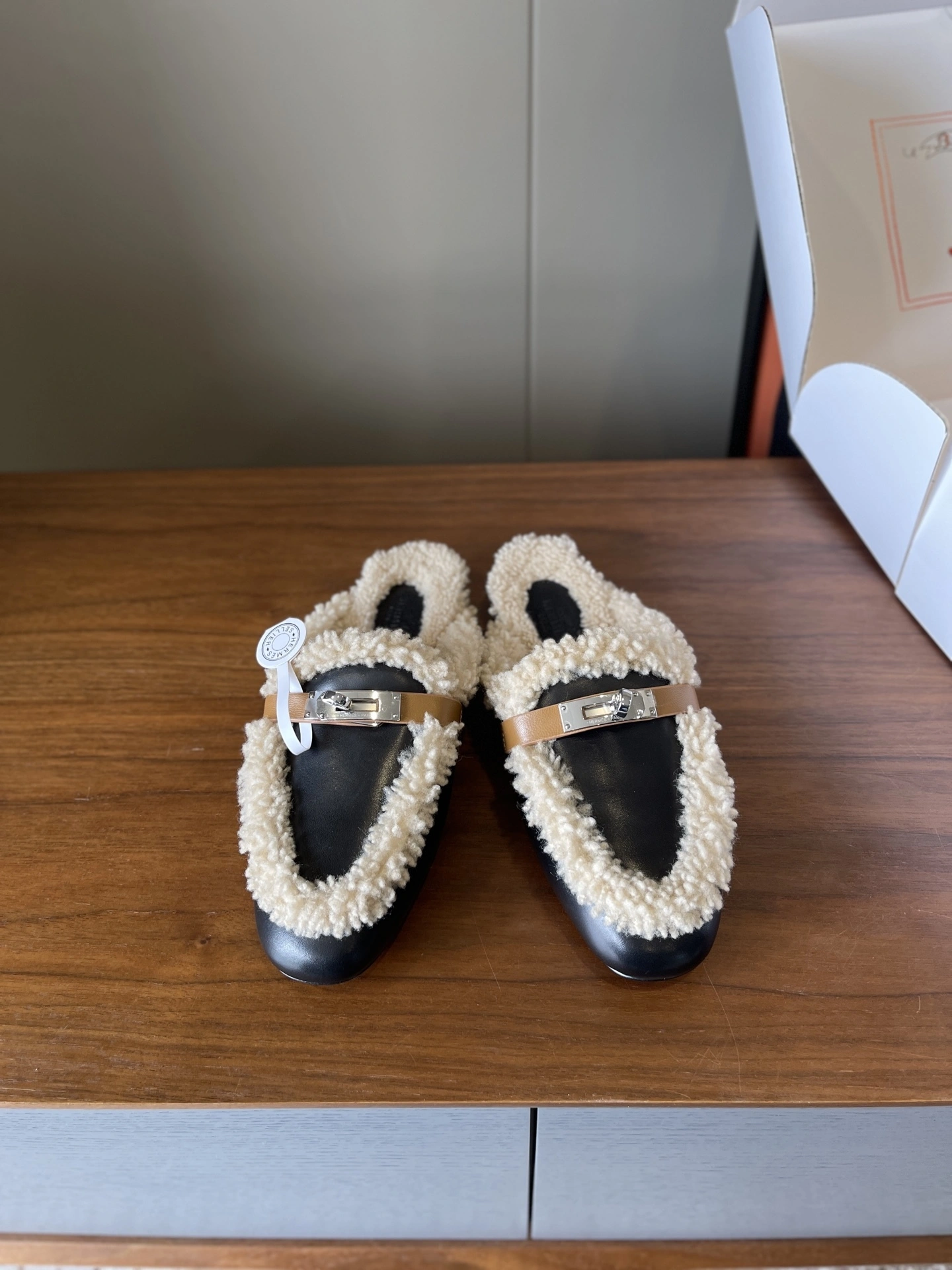 COCO-- H5r75s H232124Z 02 Calfskin wool item:E-X003L1231B