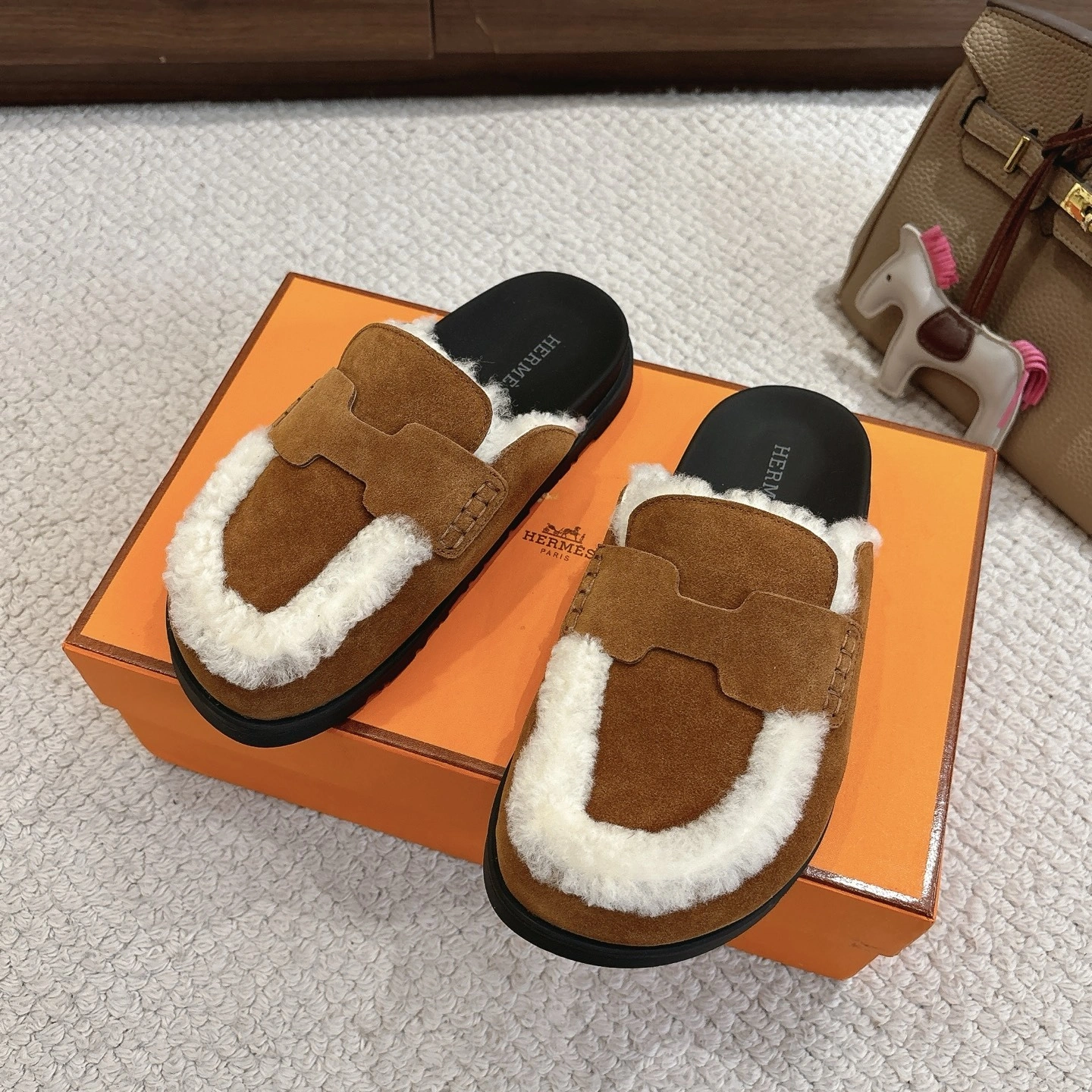 COCO-- H5r75s H232140Z A3 sheepskin Go item:E-X362K2802
