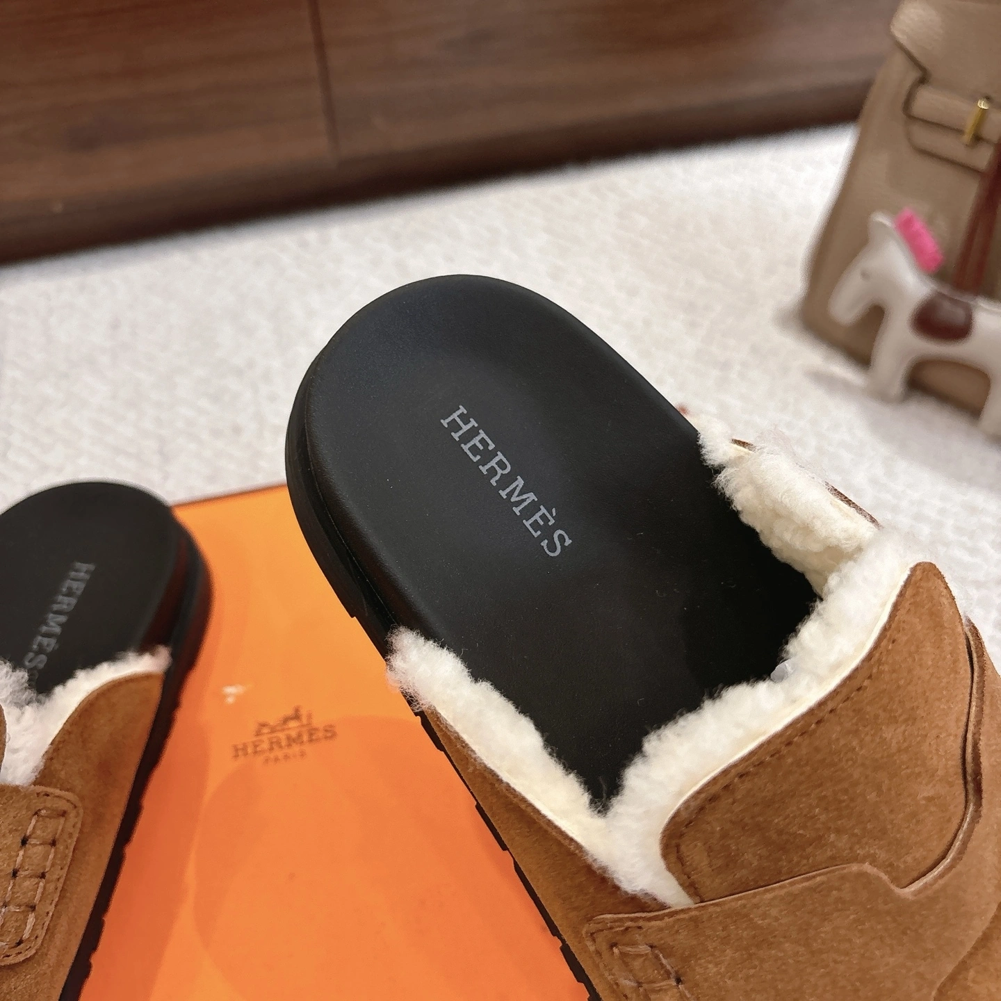 COCO-- H5r75s H232140Z A3 sheepskin Go item:E-X362K2802