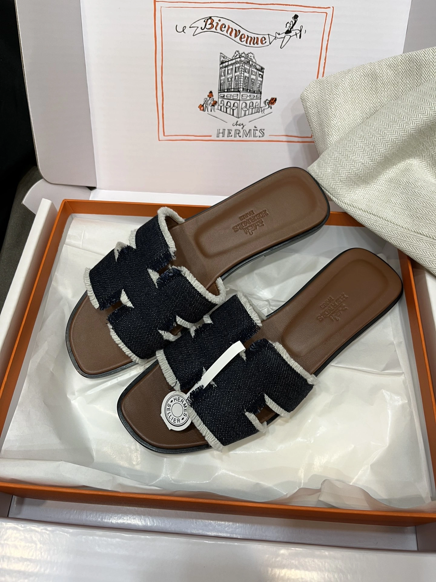 COCO-- H5r75s H241060Z 49 sheepskin item:E-X000F2616