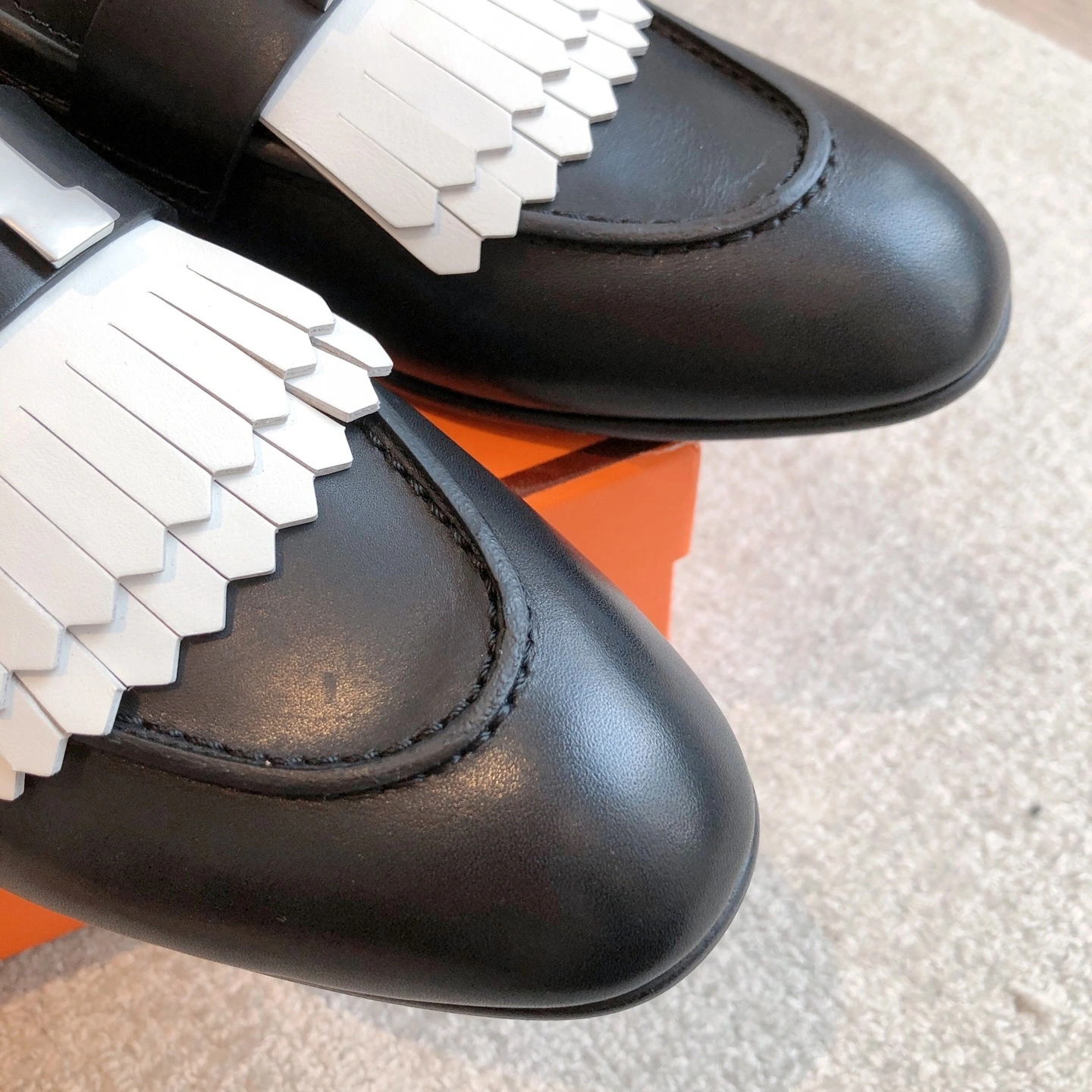 COCO-- H5r75s H241072Z 03 Calfskin item:E-X158C2126