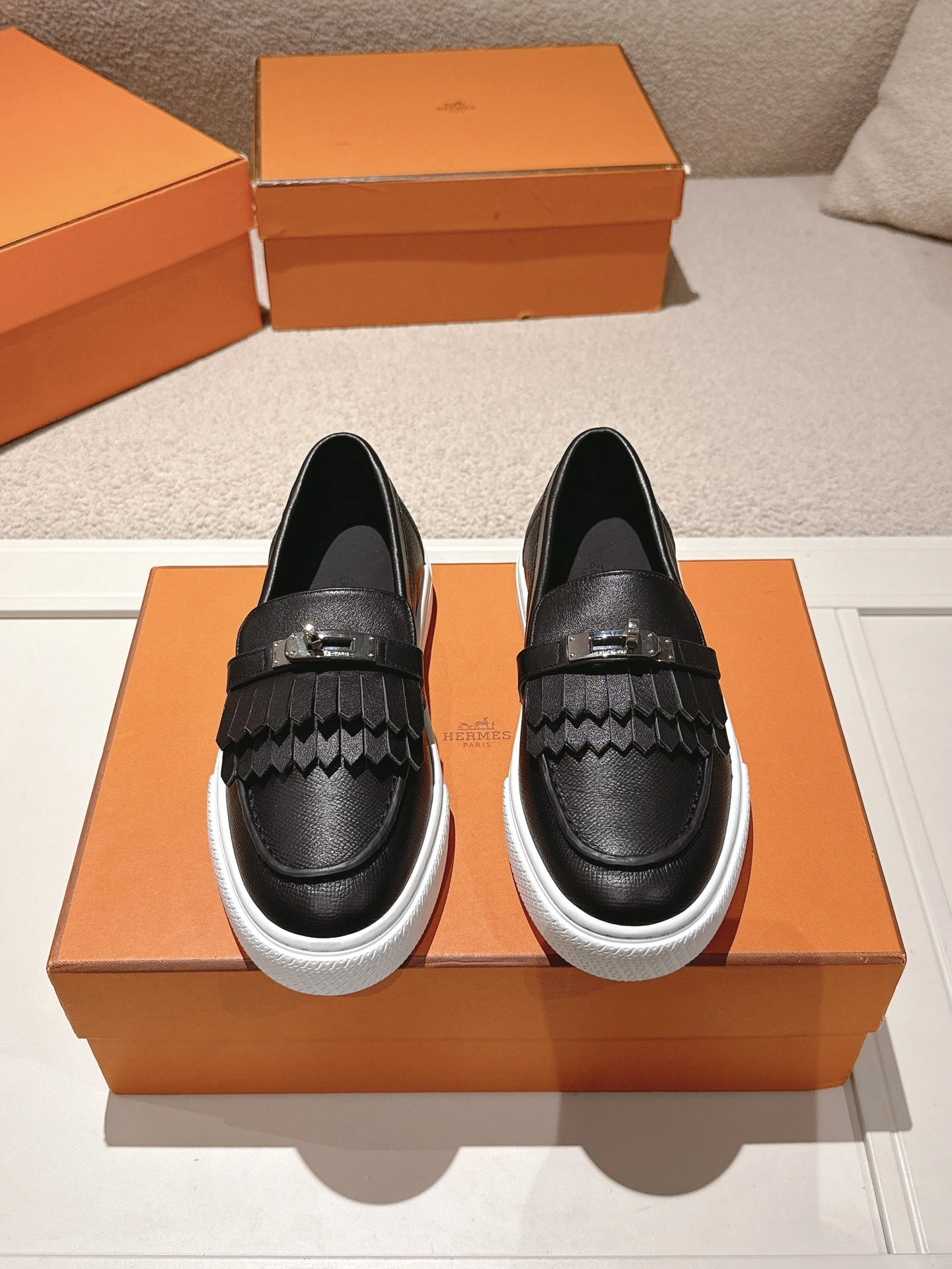 COCO-- H5r75s H241189Z 02 Calfskin sheepskin item：E-X000I0117