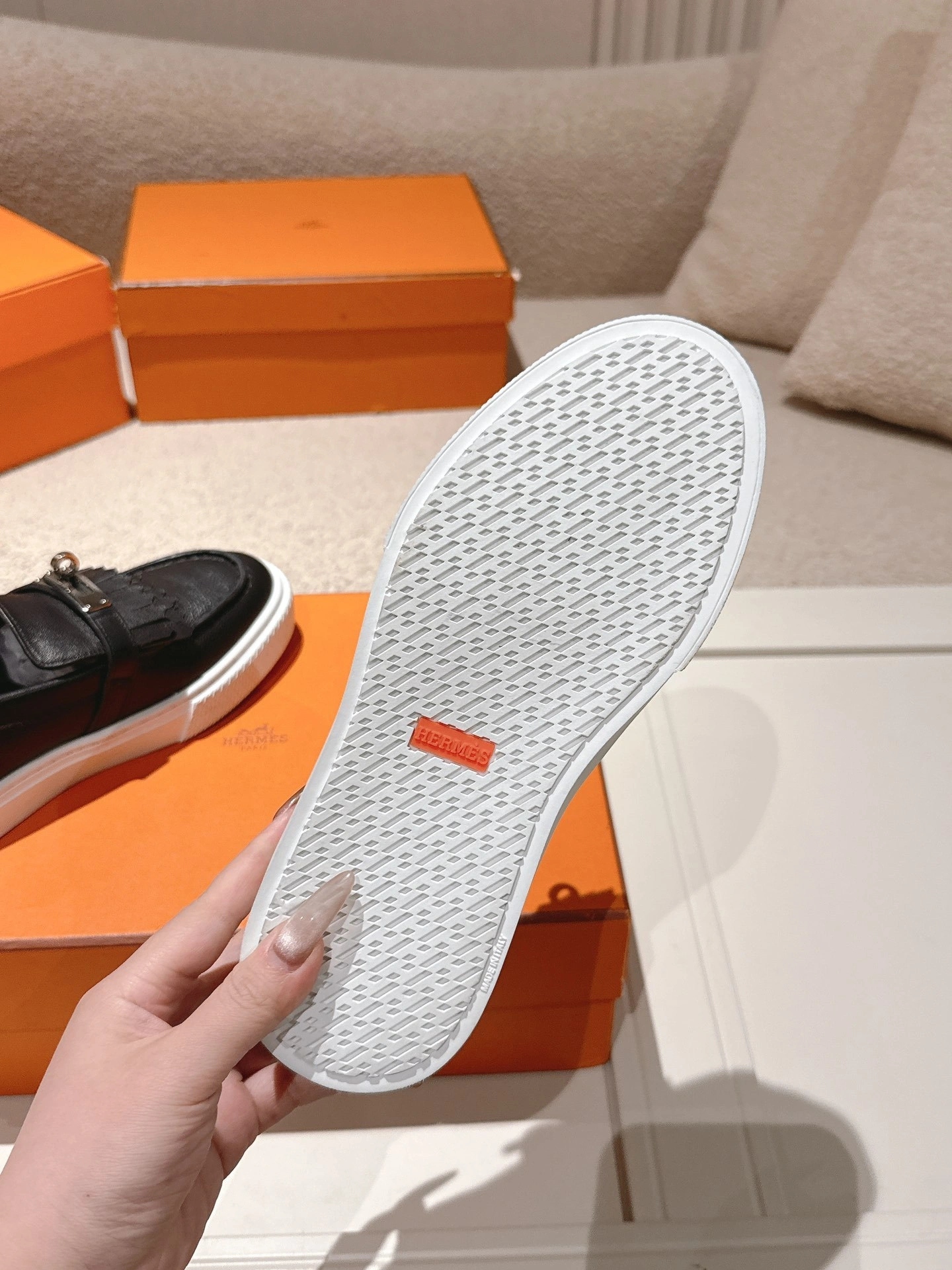 COCO-- H5r75s H241189Z 02 Calfskin sheepskin item：E-X000I0117