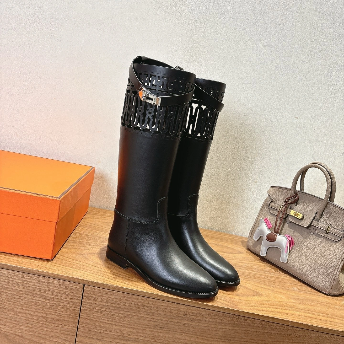 COCO-- H5r75s H242026Z 02 kelly ss25 alfskin item：E-X062I0119
