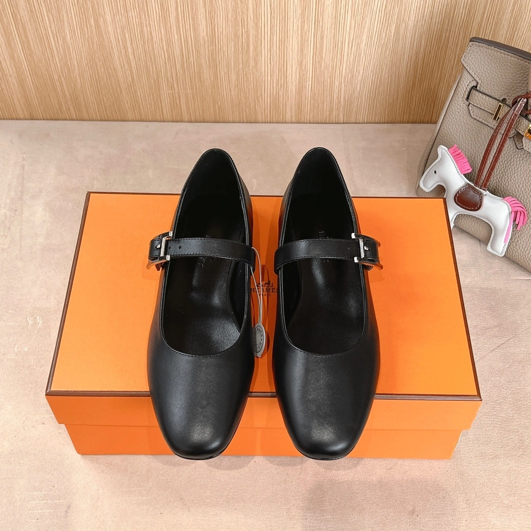 COCO-- H5r75s H242047Z 02 Jane item:E-X187A0950