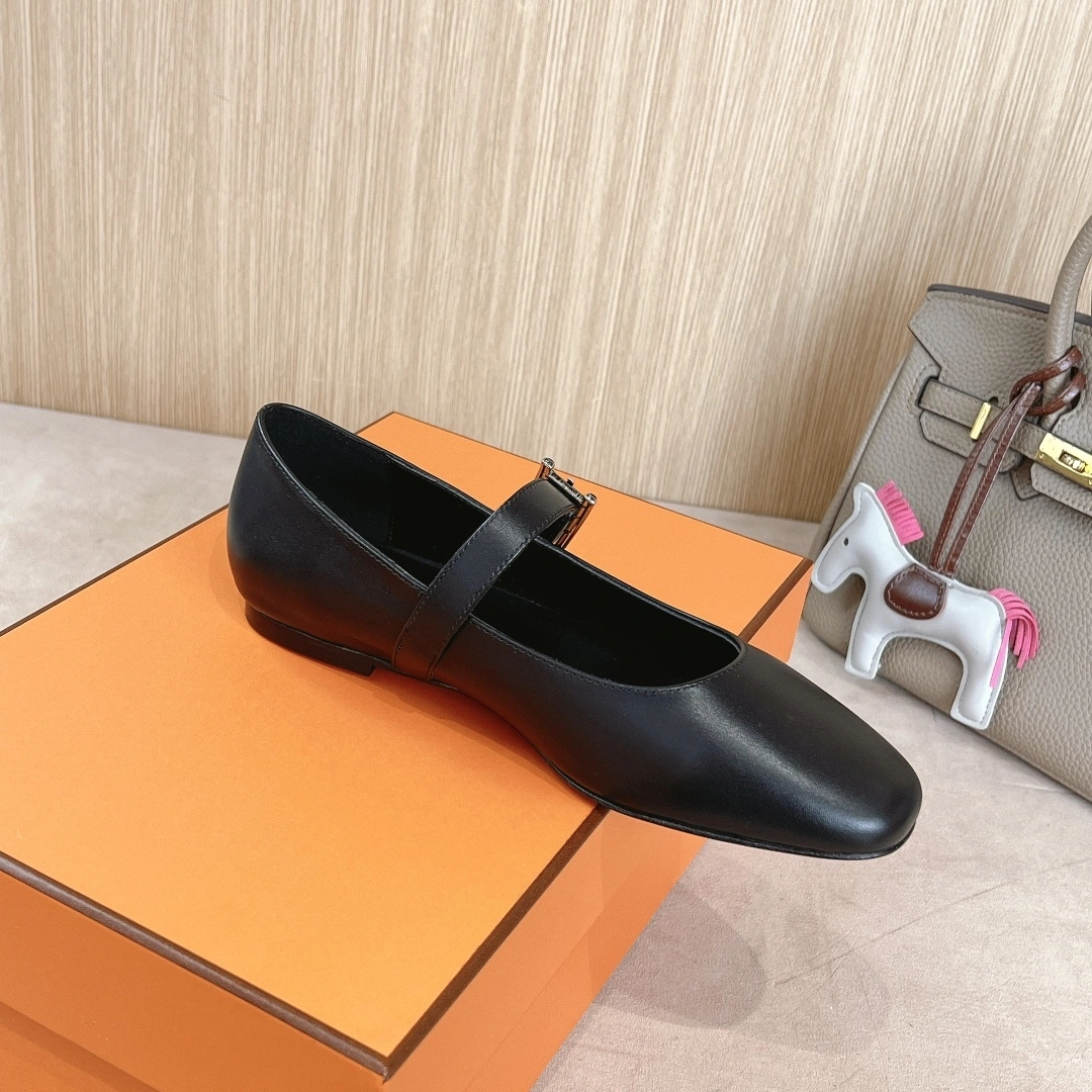 COCO-- H5r75s H242047Z 02 Jane item:E-X187A0950