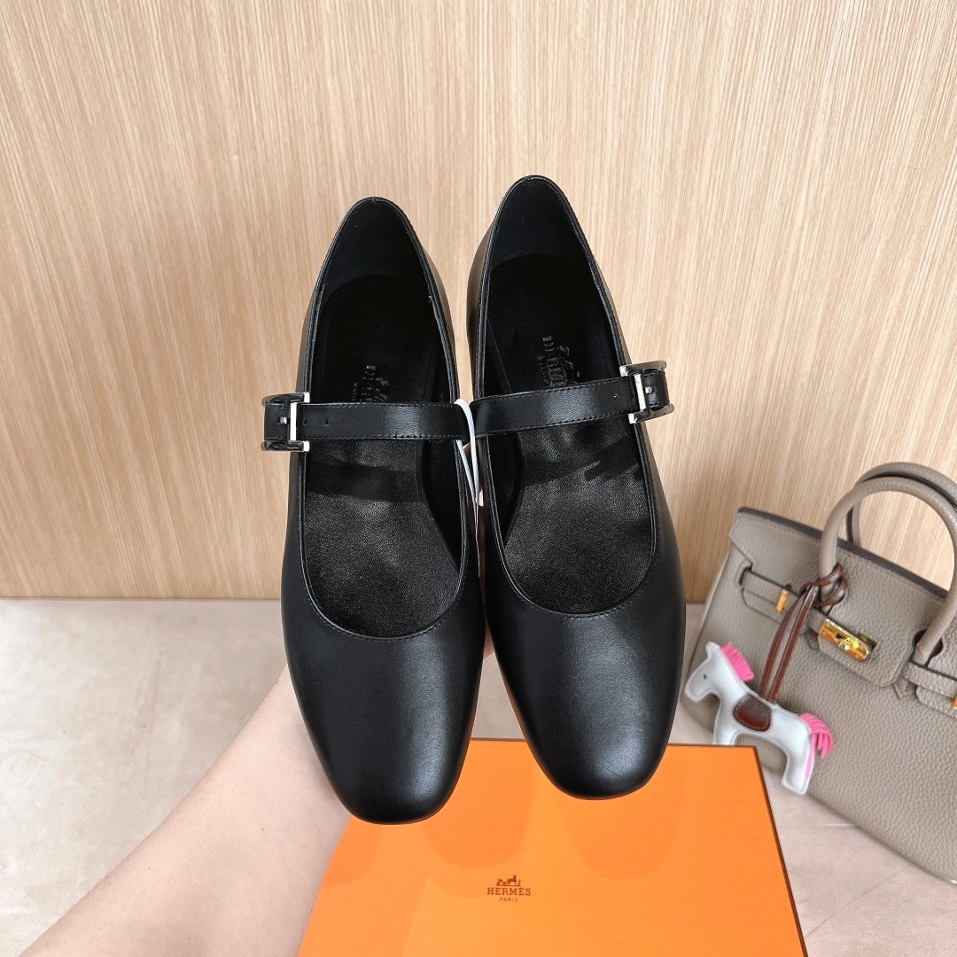 COCO-- H5r75s H242047Z 02 Jane item:E-X187A0950