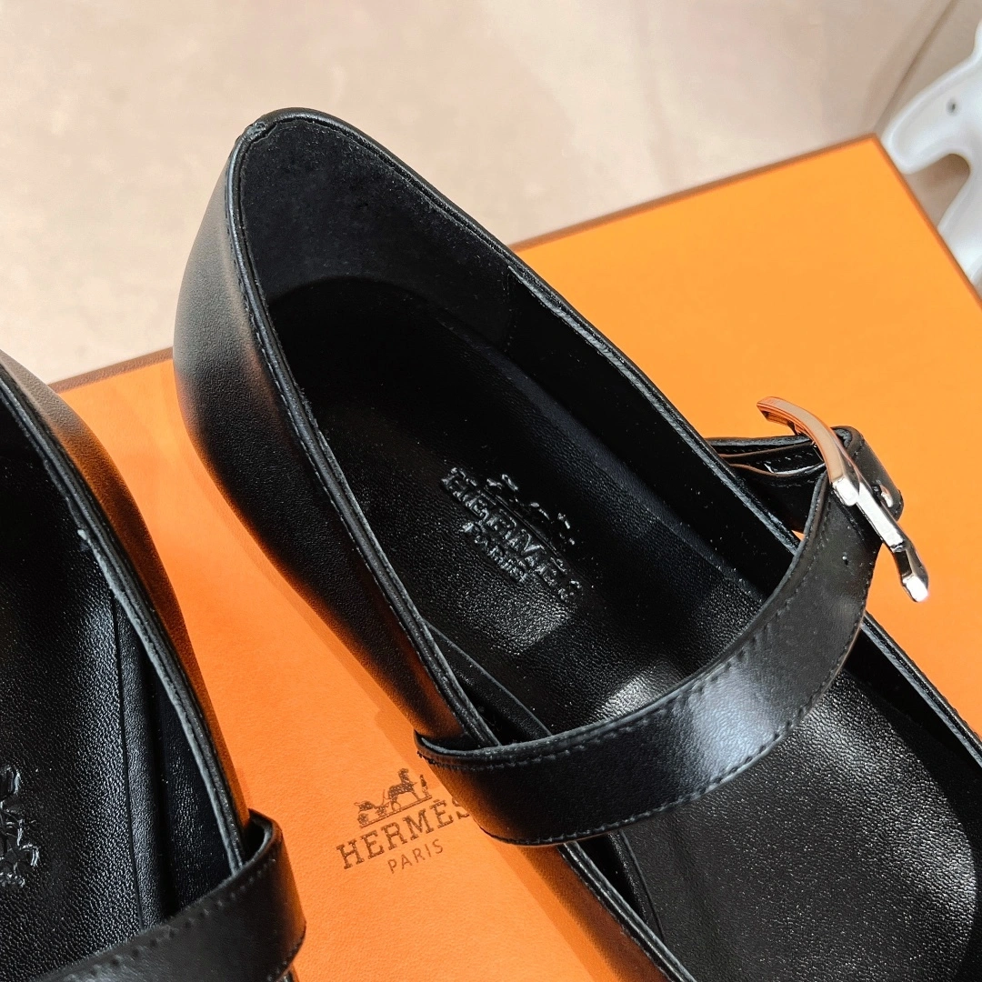 COCO-- H5r75s H242047Z 02 Jane item:E-X187A0950