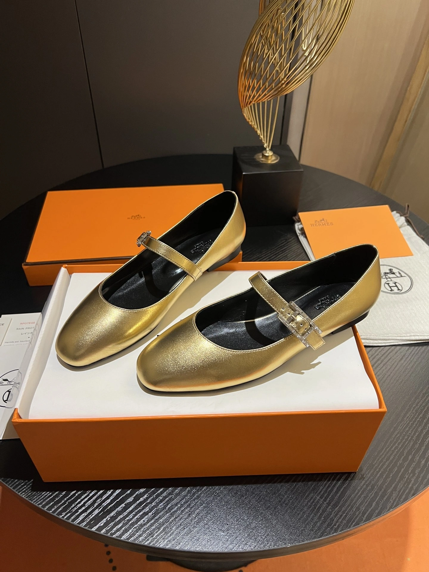 COCO-- H5r75s H242048Z DR Calfskin sheepskin item:E-X313A0949