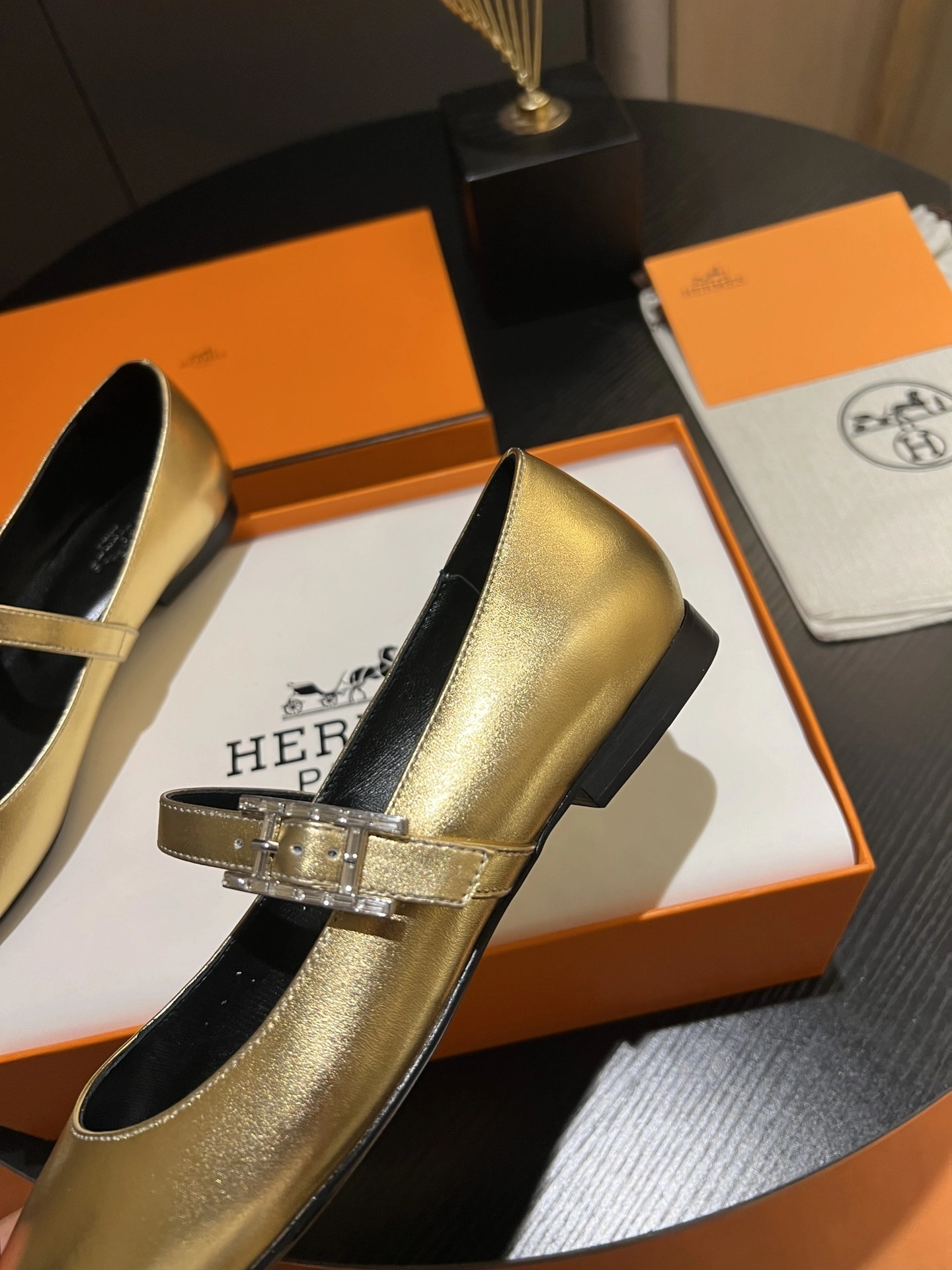COCO-- H5r75s H242048Z DR Calfskin sheepskin item:E-X313A0949
